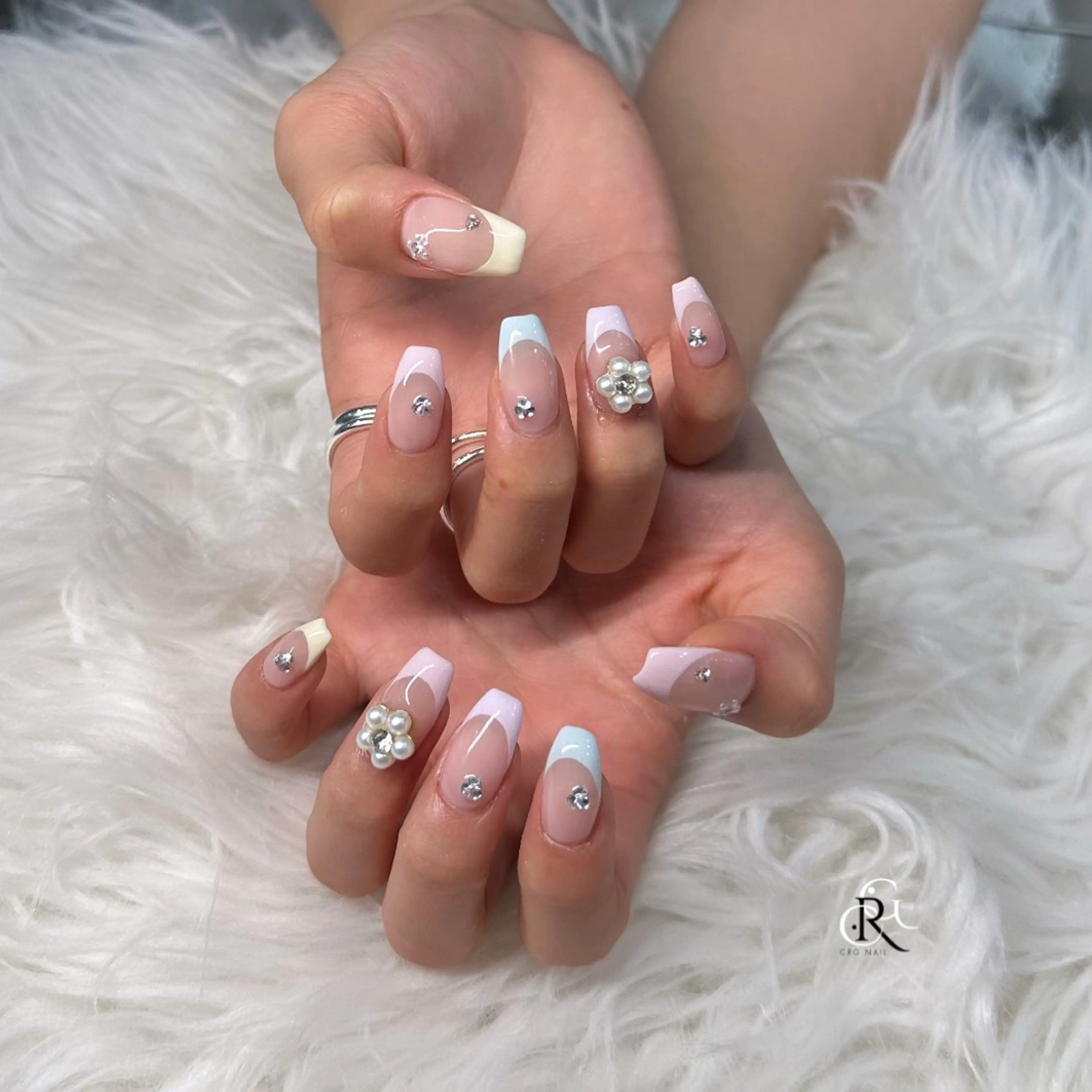 ネイル フレンチネイル パステルネイル ハンドネイル 美フォルム✨ CRG　RURIのネイルデザイン