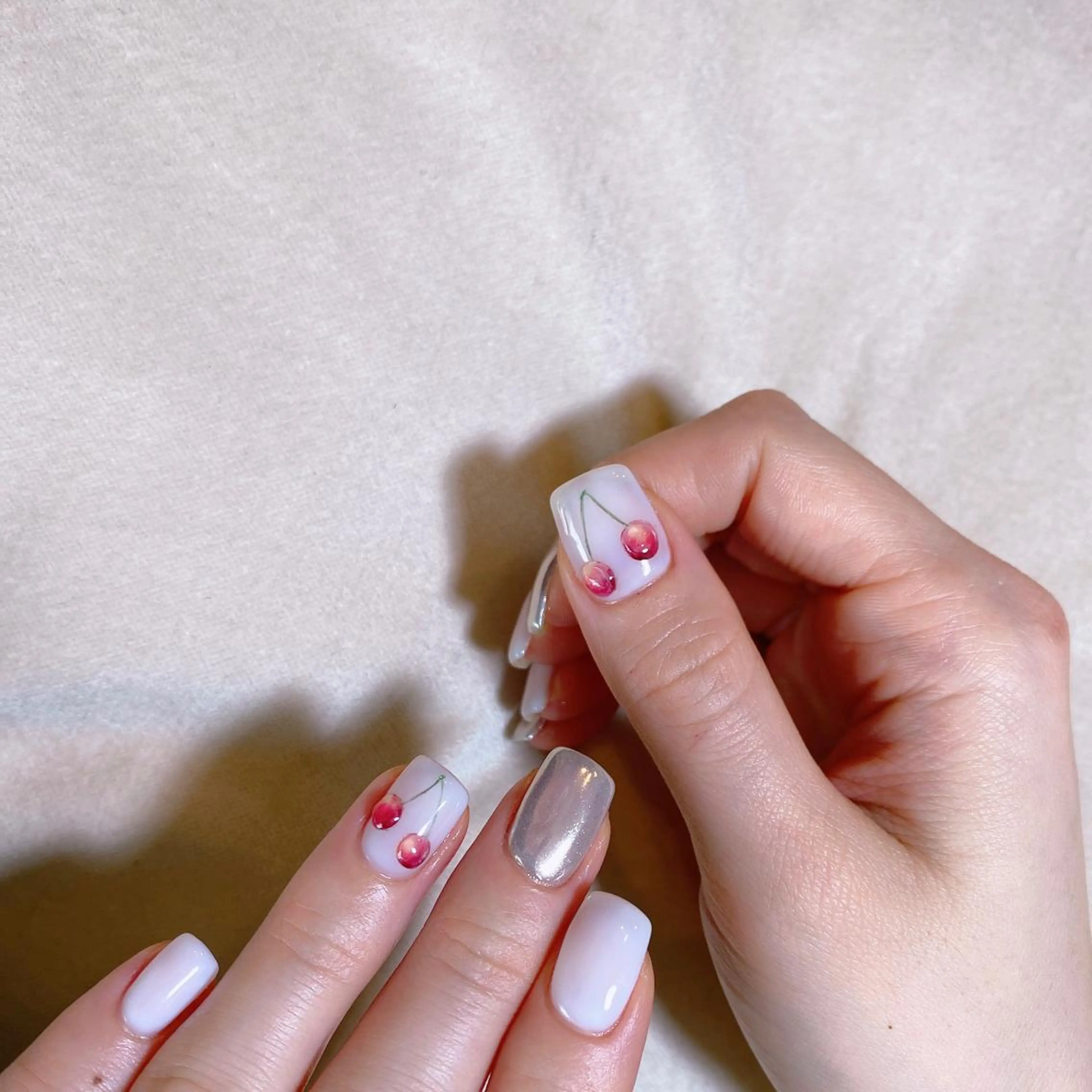 ネイル ミラーネイル ハンドネイル Nail Room Bellisのネイルデザイン