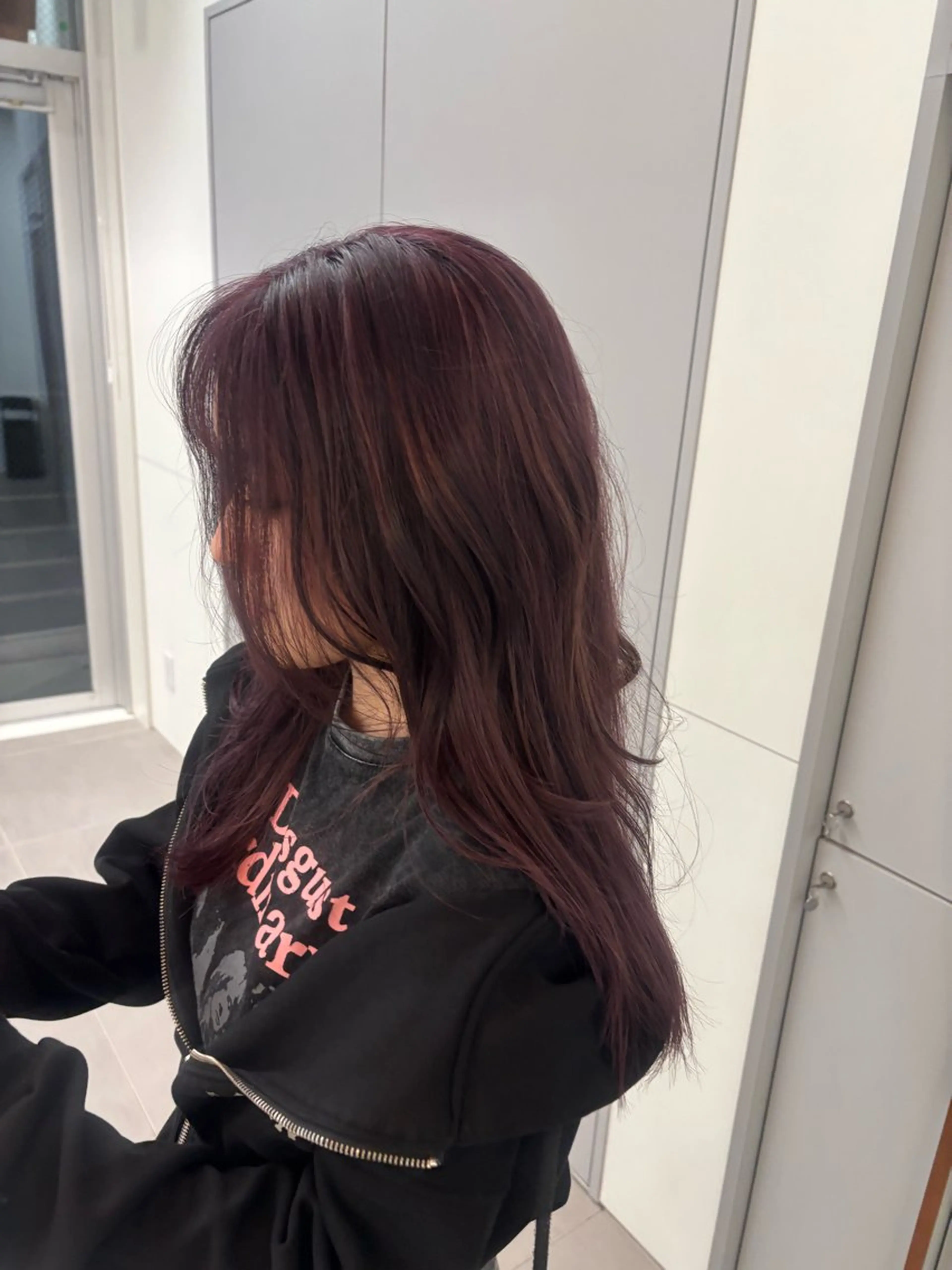 カラー カシス ヘアカラー カラーモデル 🪐Sena⭐️のヘアスタイル