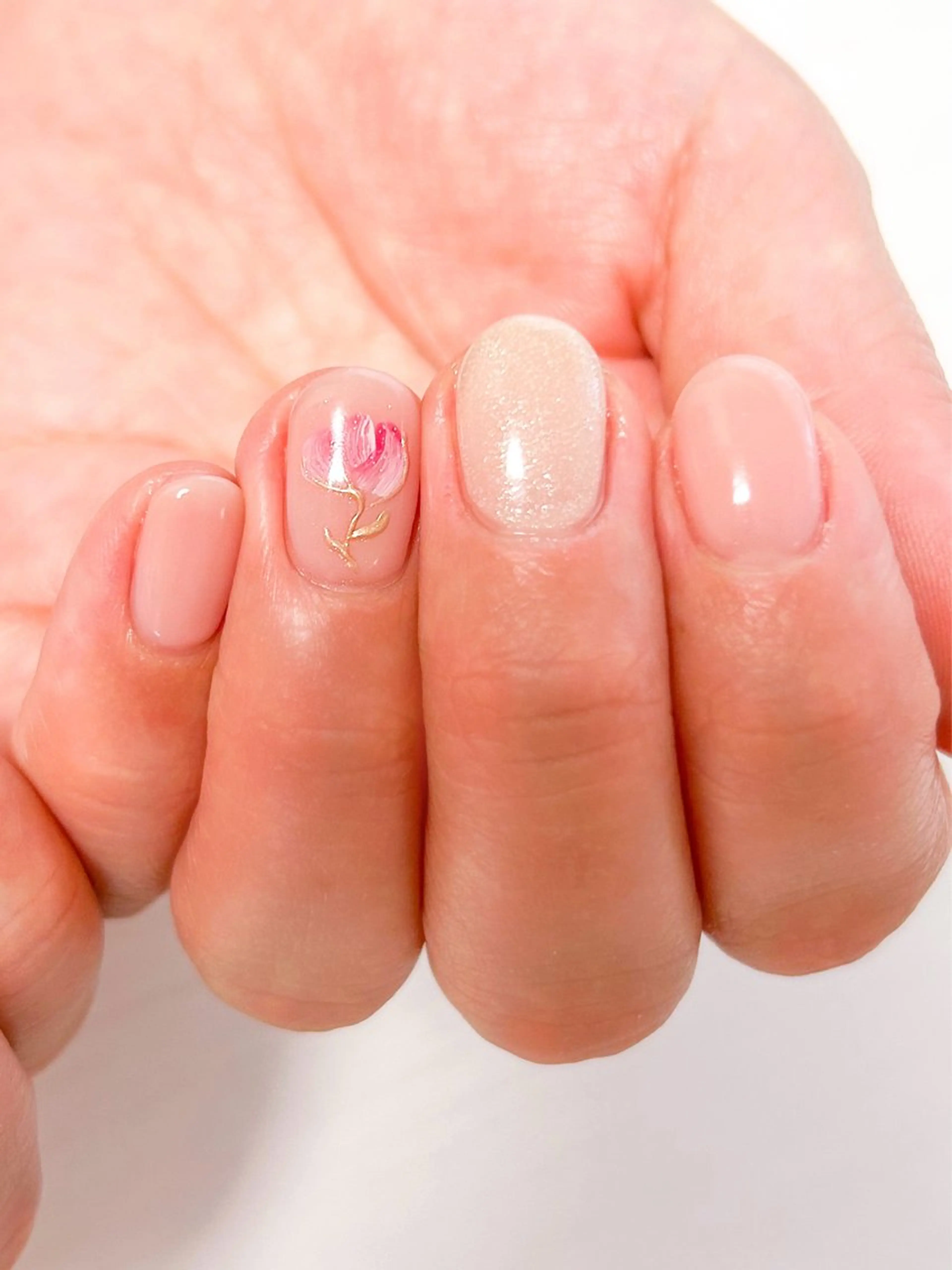 ネイル Lilly nail Mikuのネイルデザイン