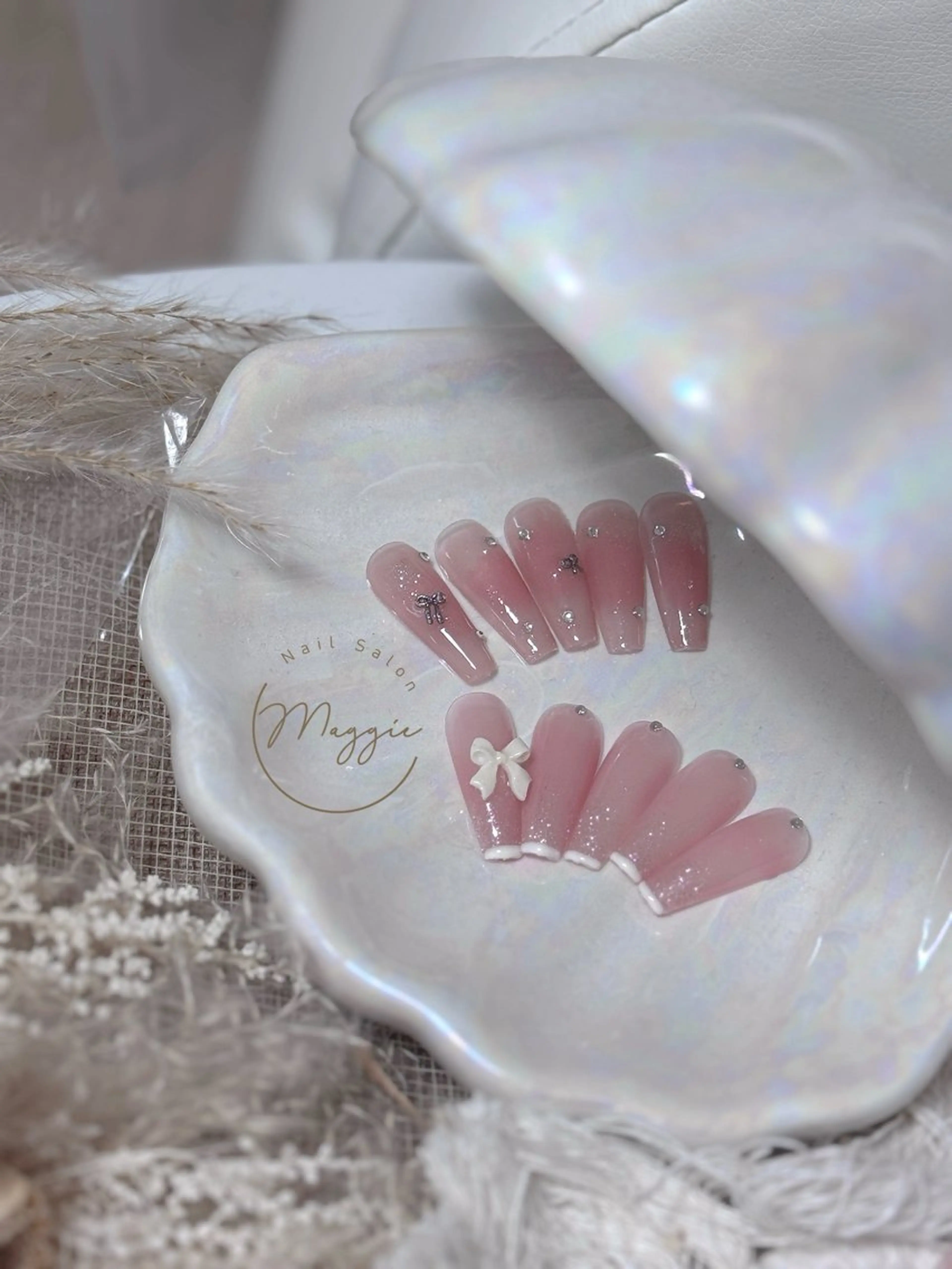 ネイル ハンドネイル Maggie nailクロのネイルデザイン