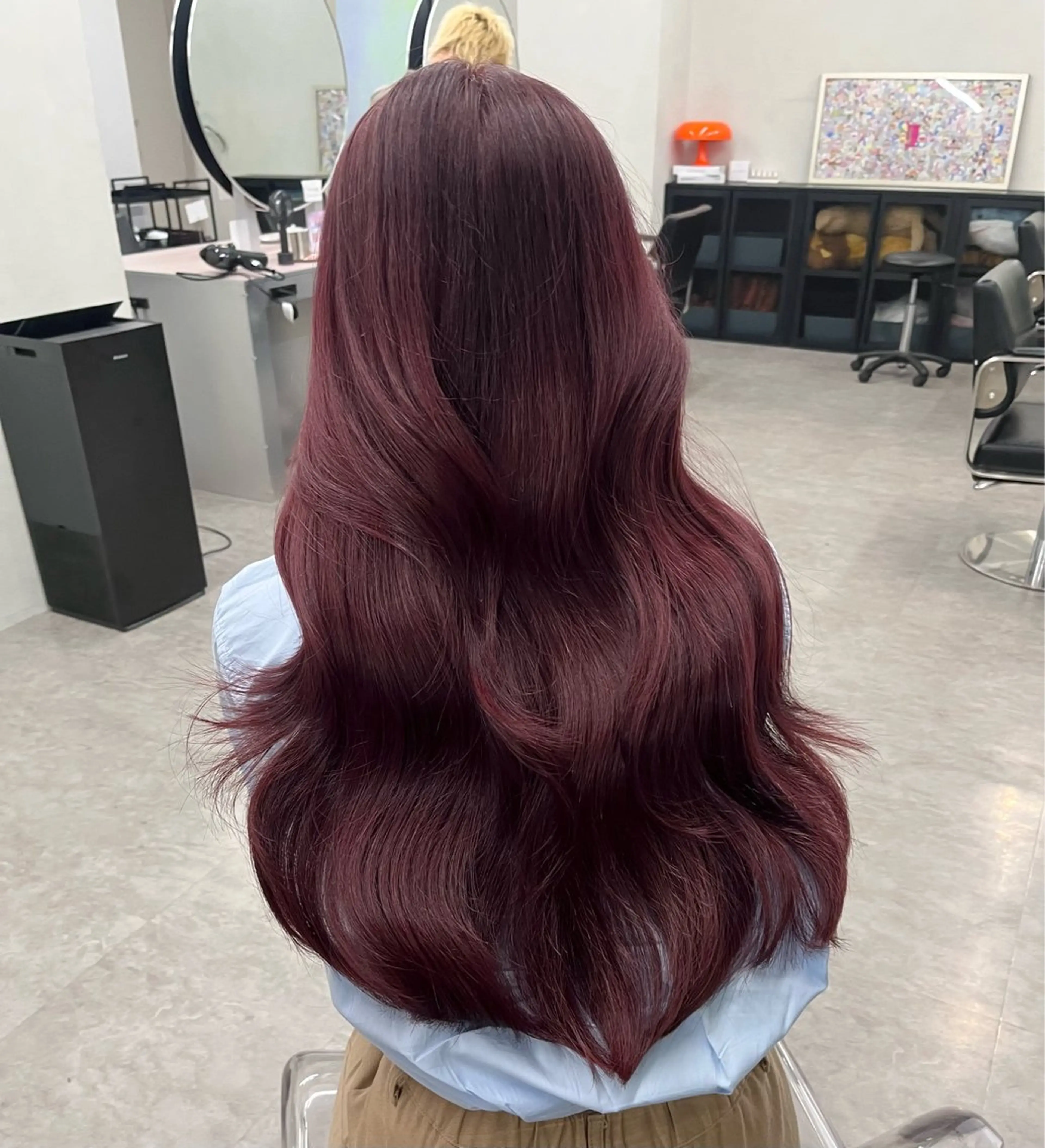 カラー ヘアカラー よしもと ひなのヘアスタイル