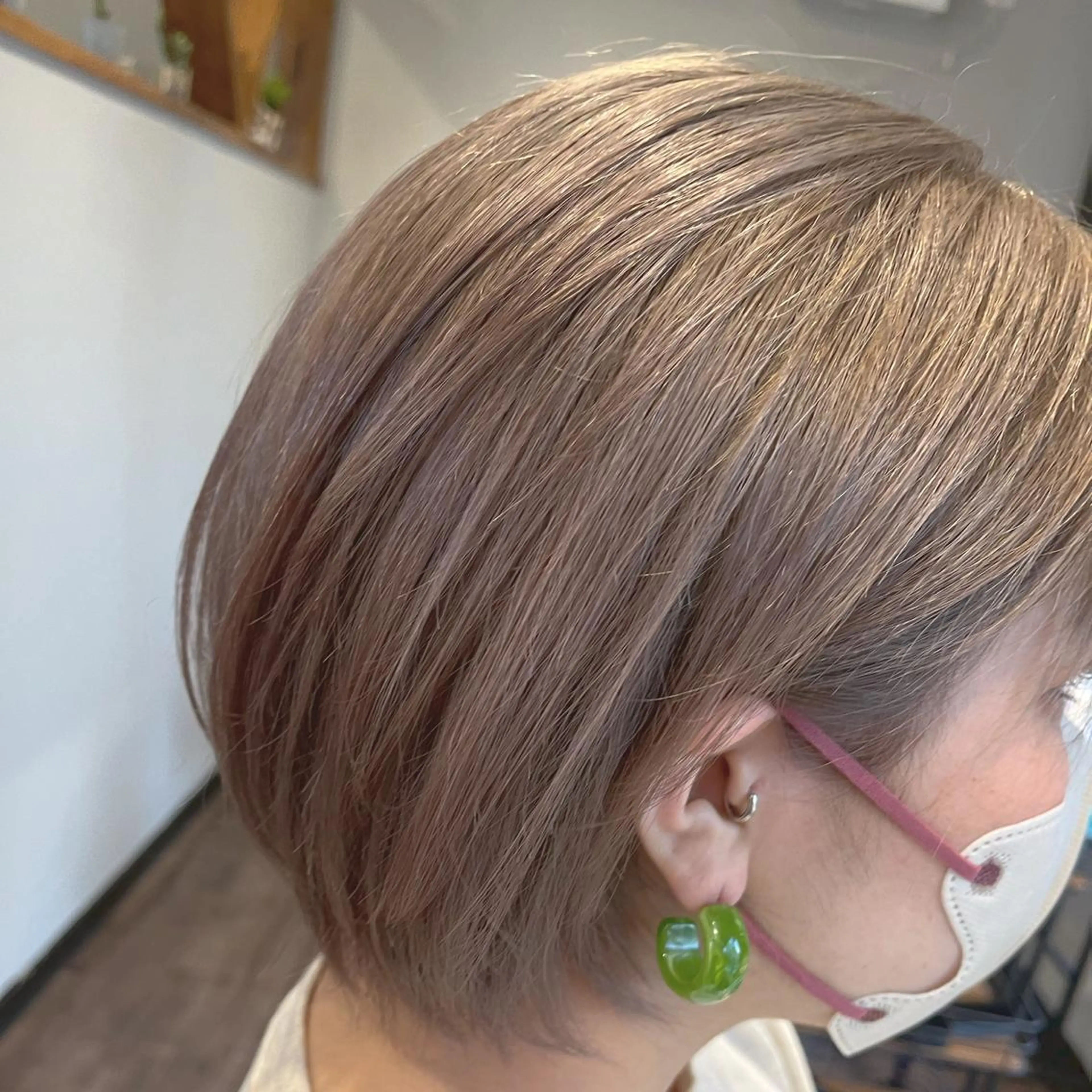 ショート ヘアカラー トリートメント Mavie 東奈々子のヘアスタイル
