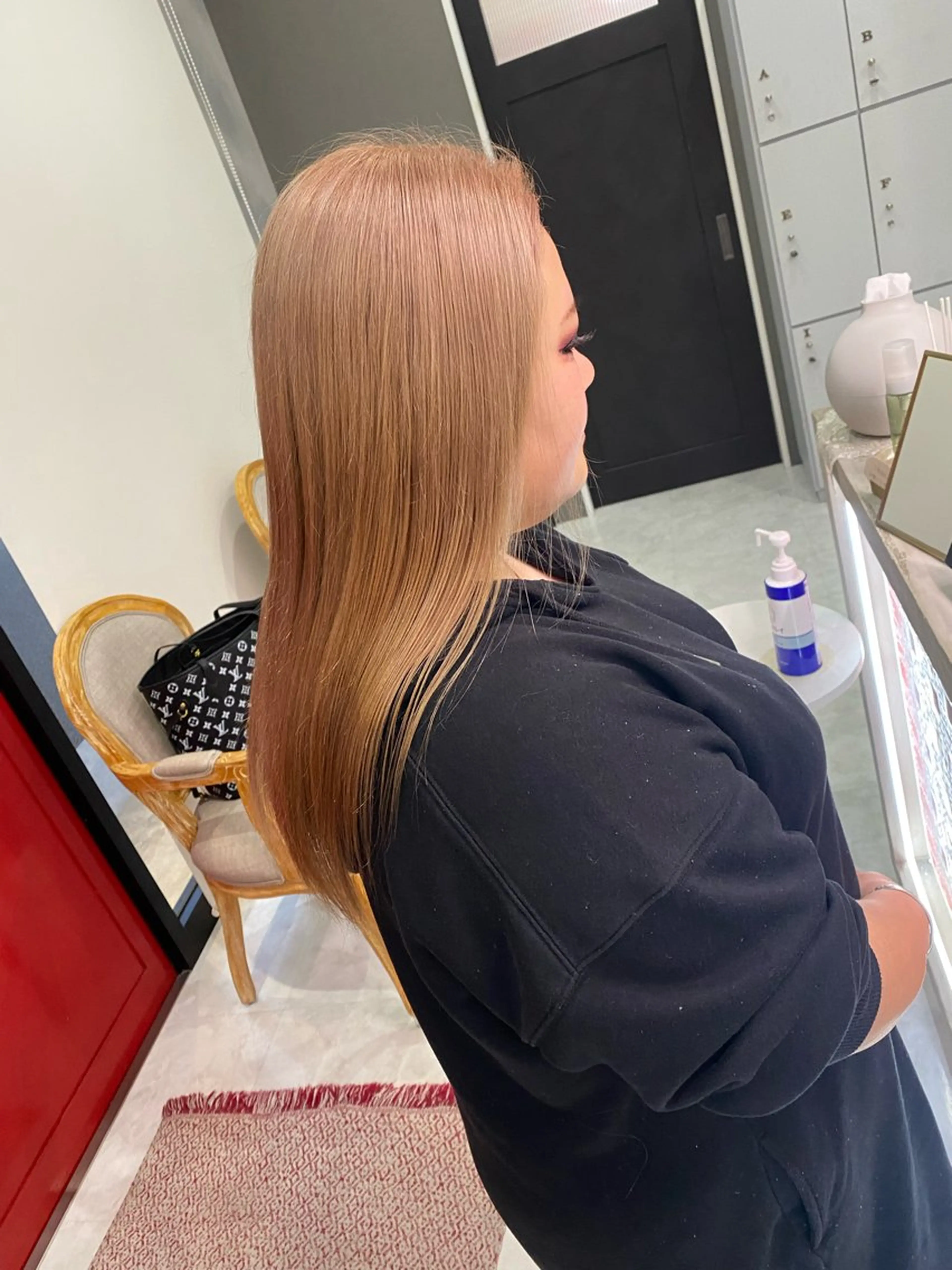 ロング カラー ヘアカラー 宇佐美 柊のヘアスタイル