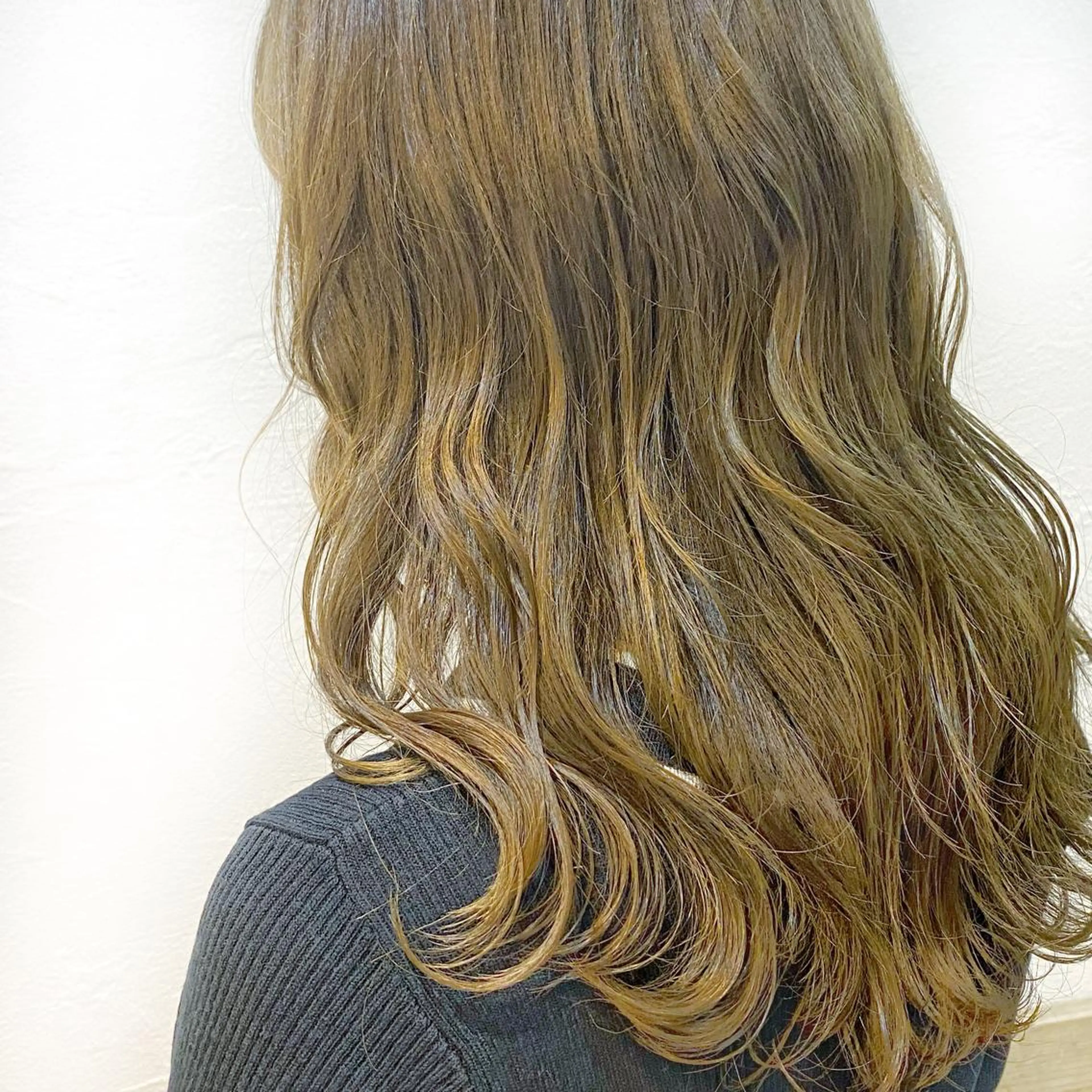 ロング カラー グレージュ 学生 トリートメント 韓国ヘア☁️ mitsukiのヘアスタイル