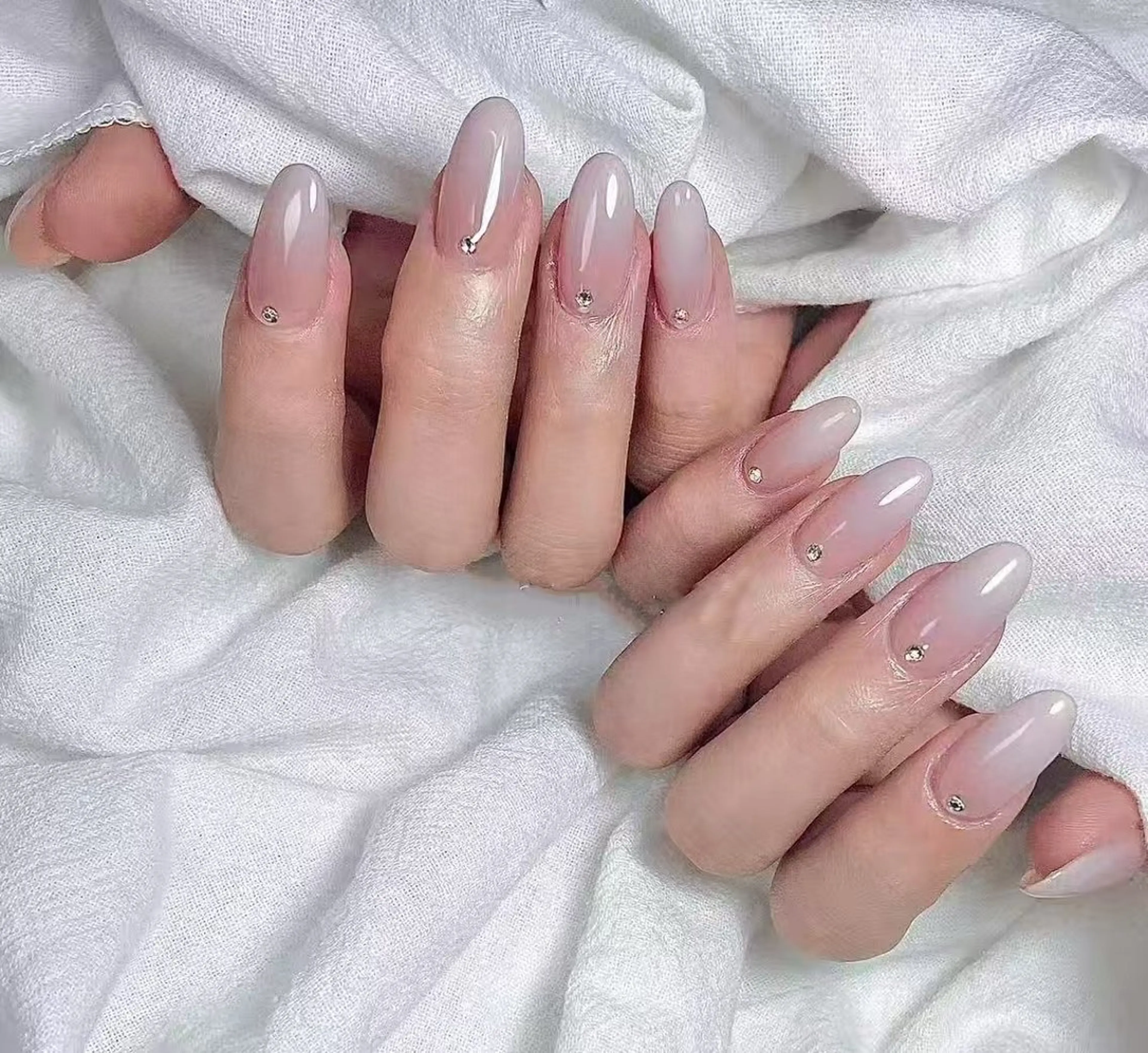 ネイル オーロラネイル フラワーネイル フットネイル フレンチネイル ジェルネイル ハンドネイル ハンドケア BabyYouMi nailのネイルデザイン