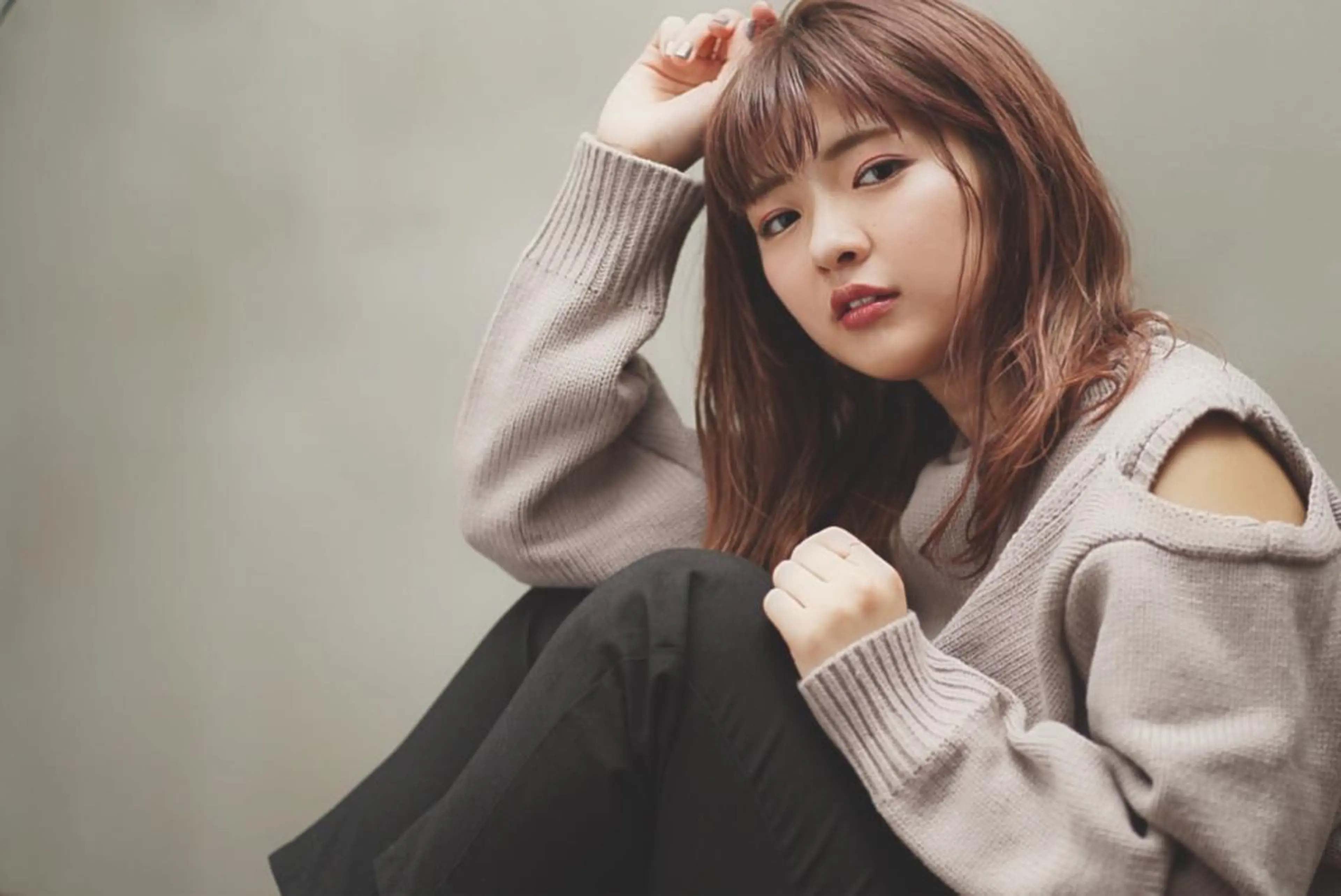 ミディアム 萩原 仁のヘアスタイル