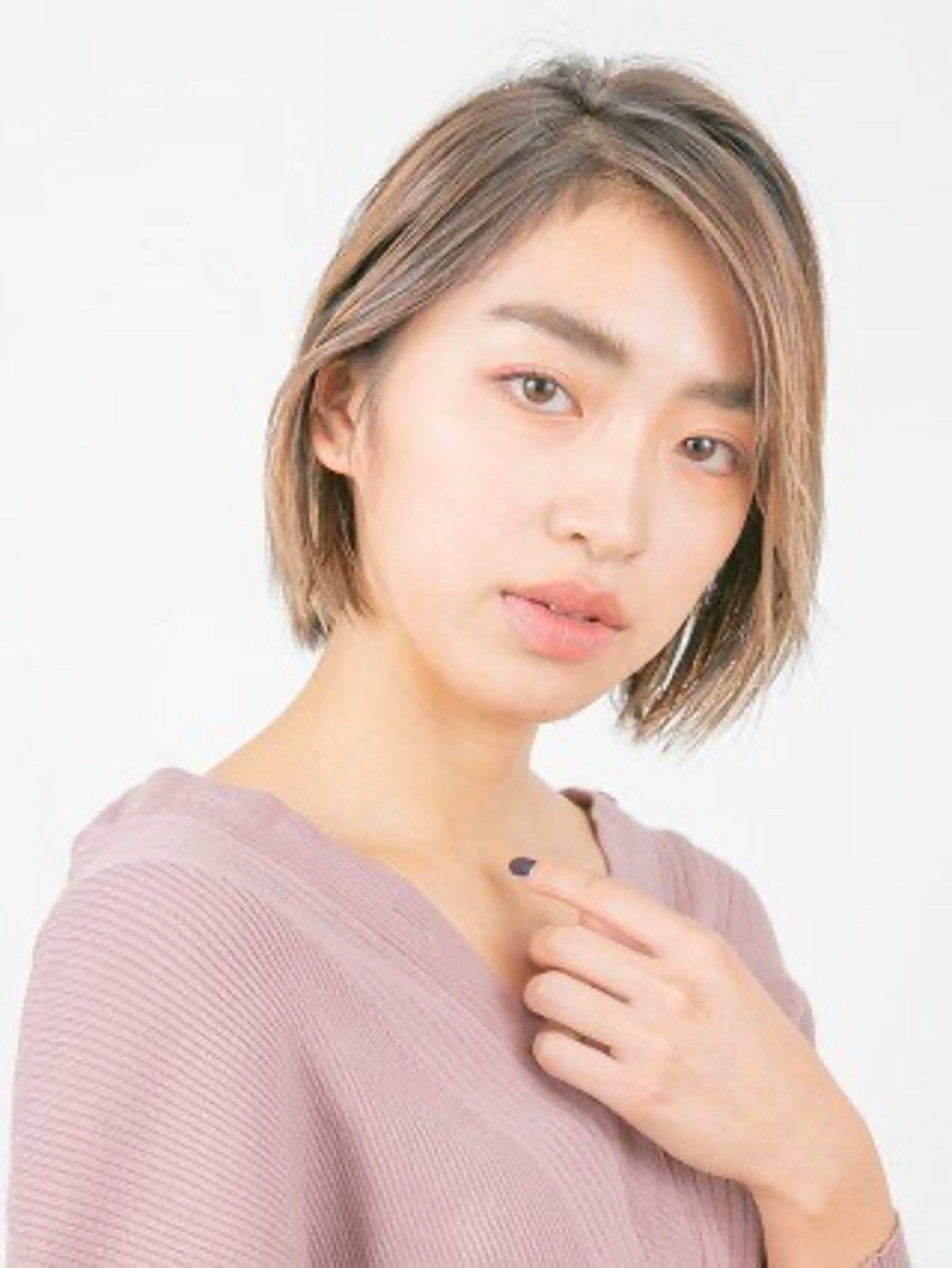 ショート カラー 丸みショート ボブ ショートヘア 小顔カット 縮毛矯正 越谷の 髪質改善師✨のヘアスタイル
