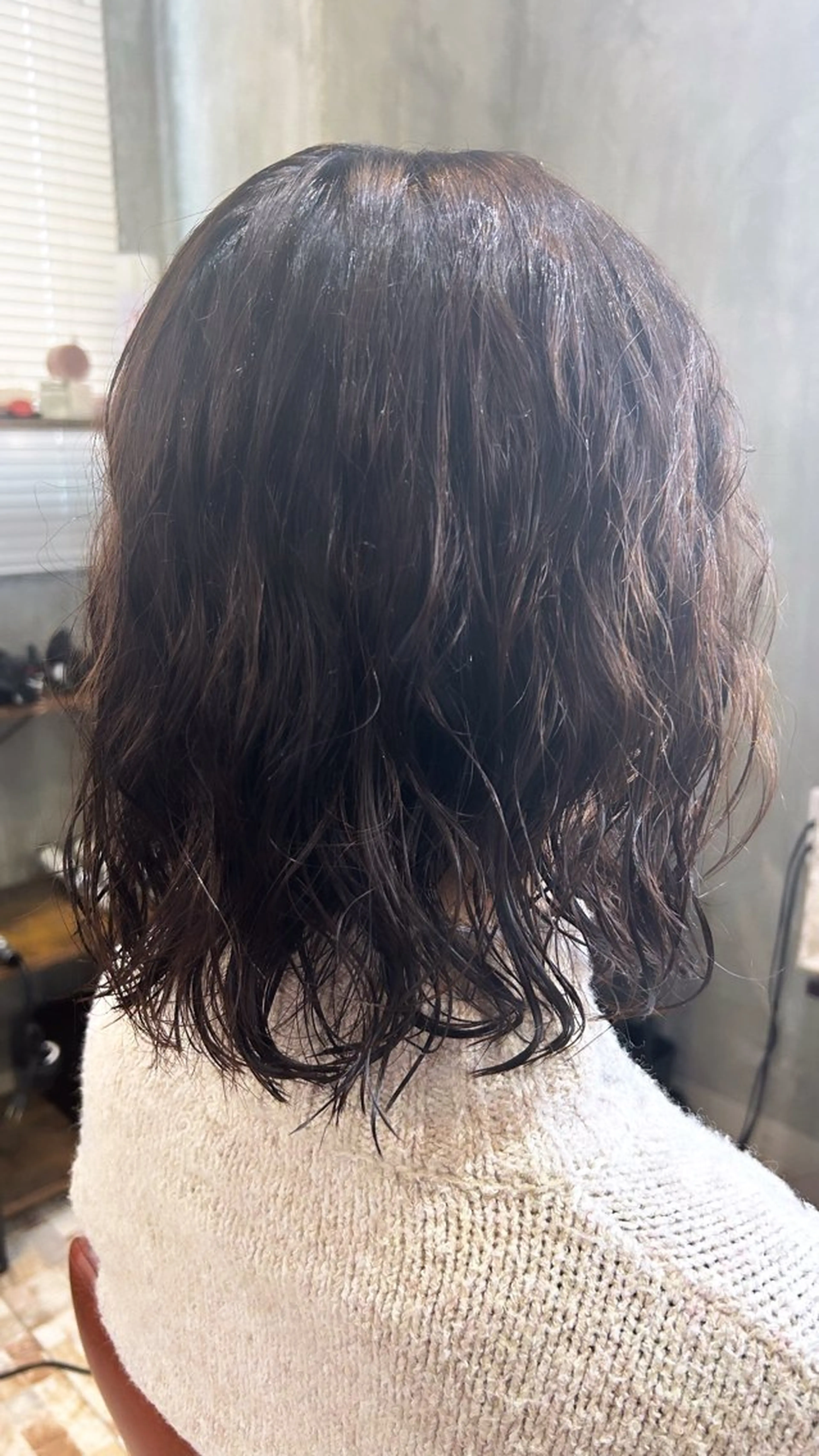 ミディアム ミディアムパーマ カット パーマ トリートメント botan🎧♩ akaneのヘアスタイル