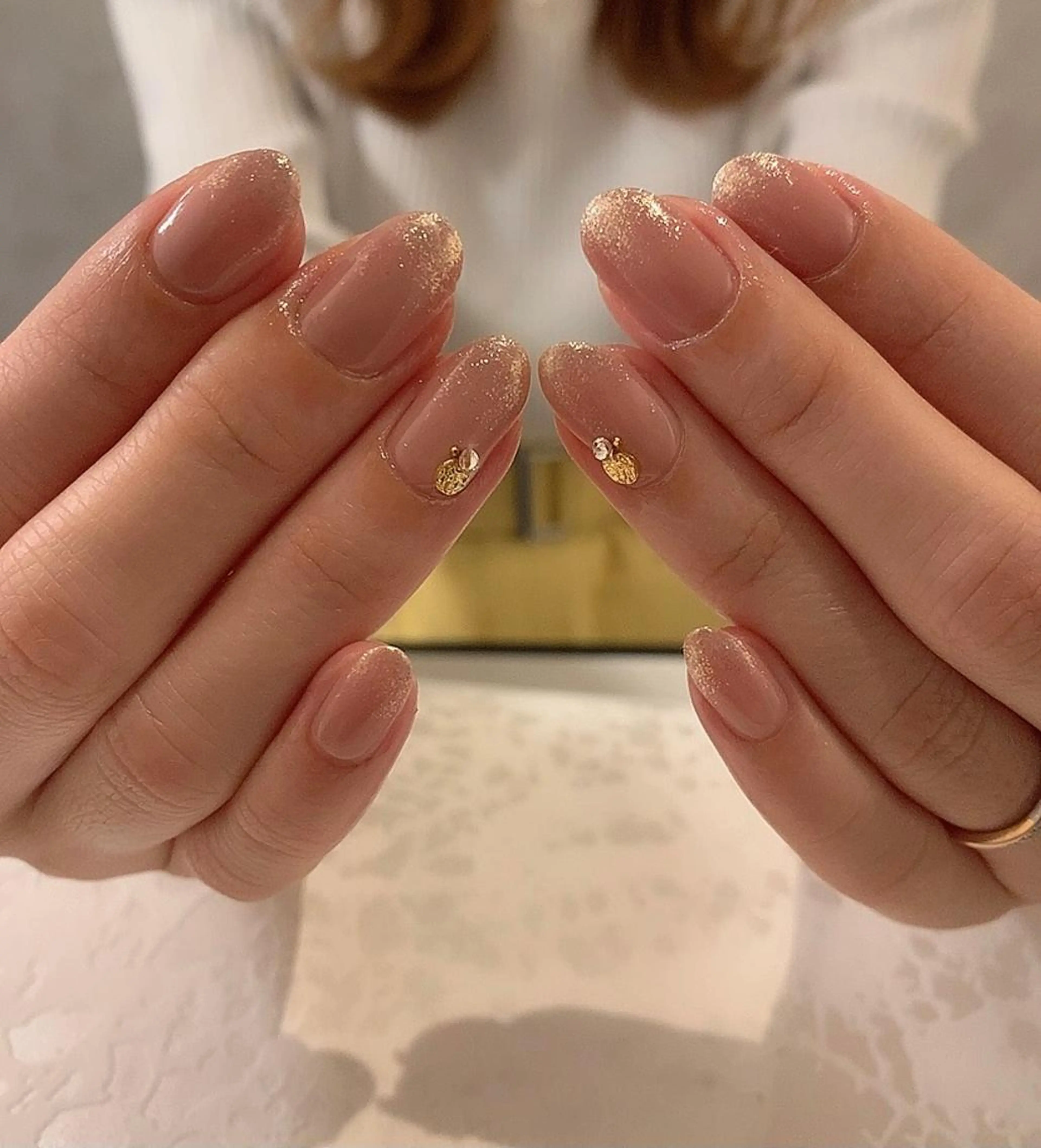 ネイル ラメ(グリッター) ストーンネイル Kanal Kanaのエステ・リラクイメージ