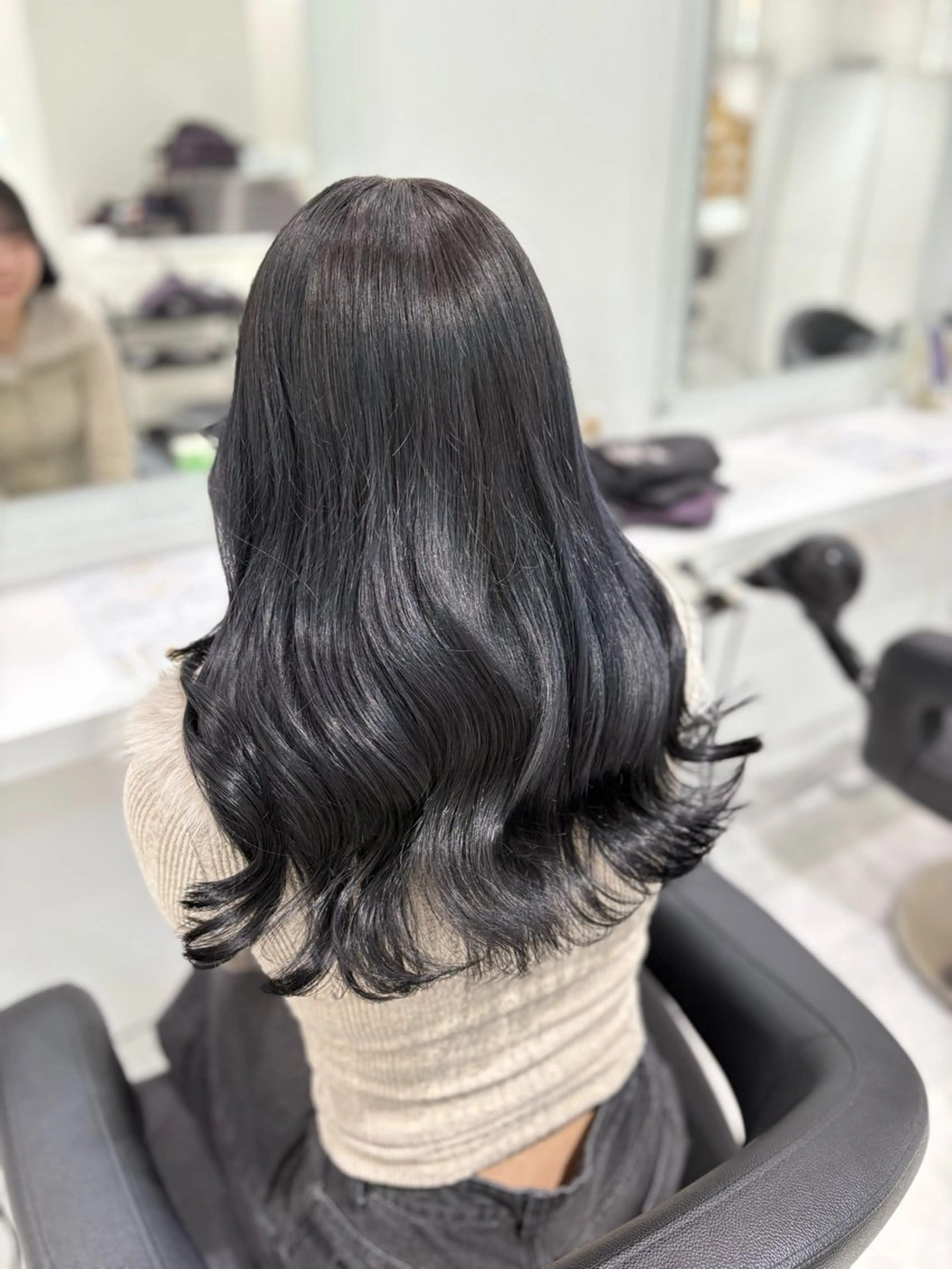 ミディアム カラー 赤みなし艶カラー🍈 ユウナ🍈🤍のヘアスタイル