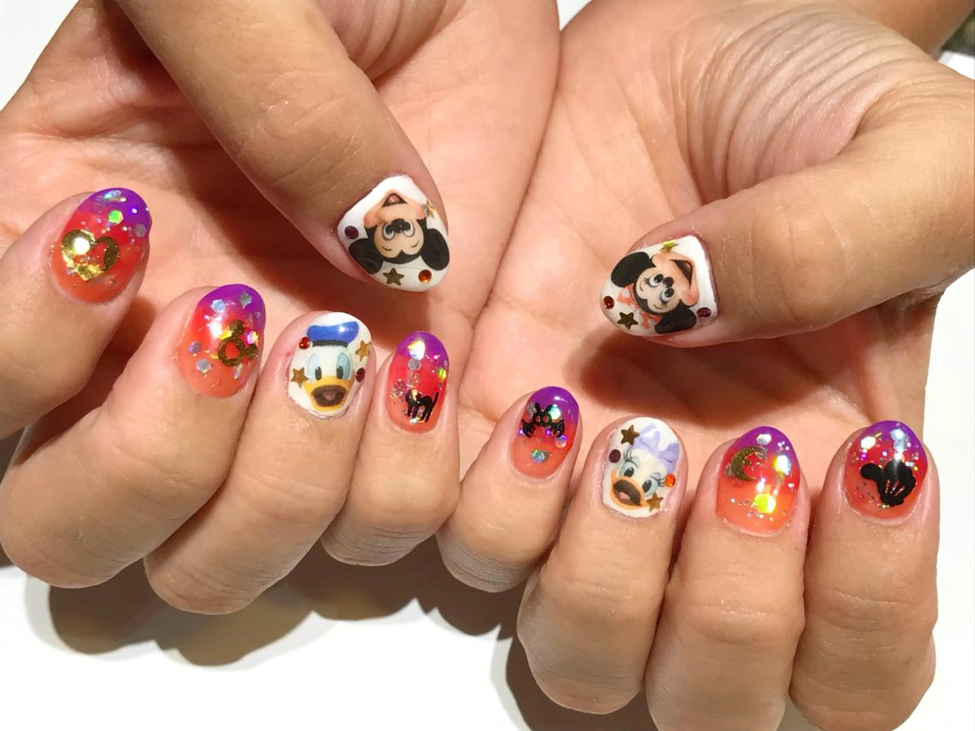 ネイル ジェルネイル YUN 💅のネイルデザイン