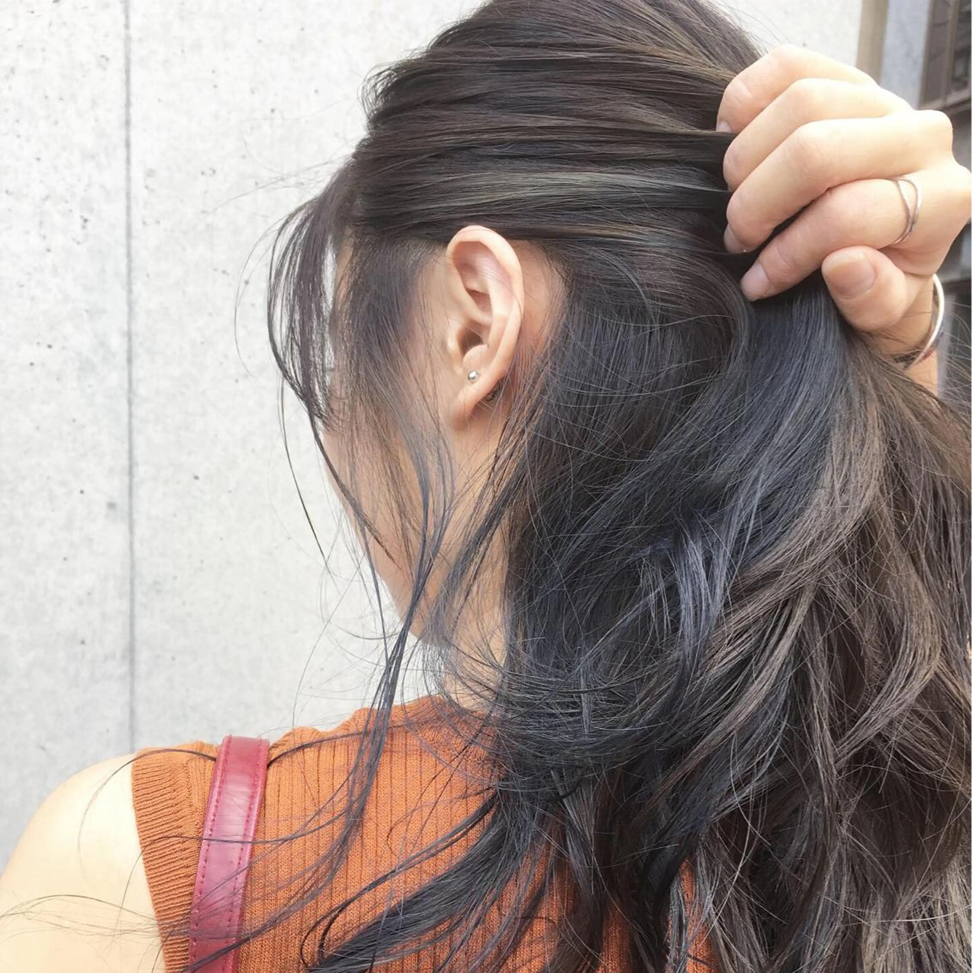 ロング カラー グレージュ インナーカラー edge.所属・くまがい みゆ【edge.】のヘアスタイル