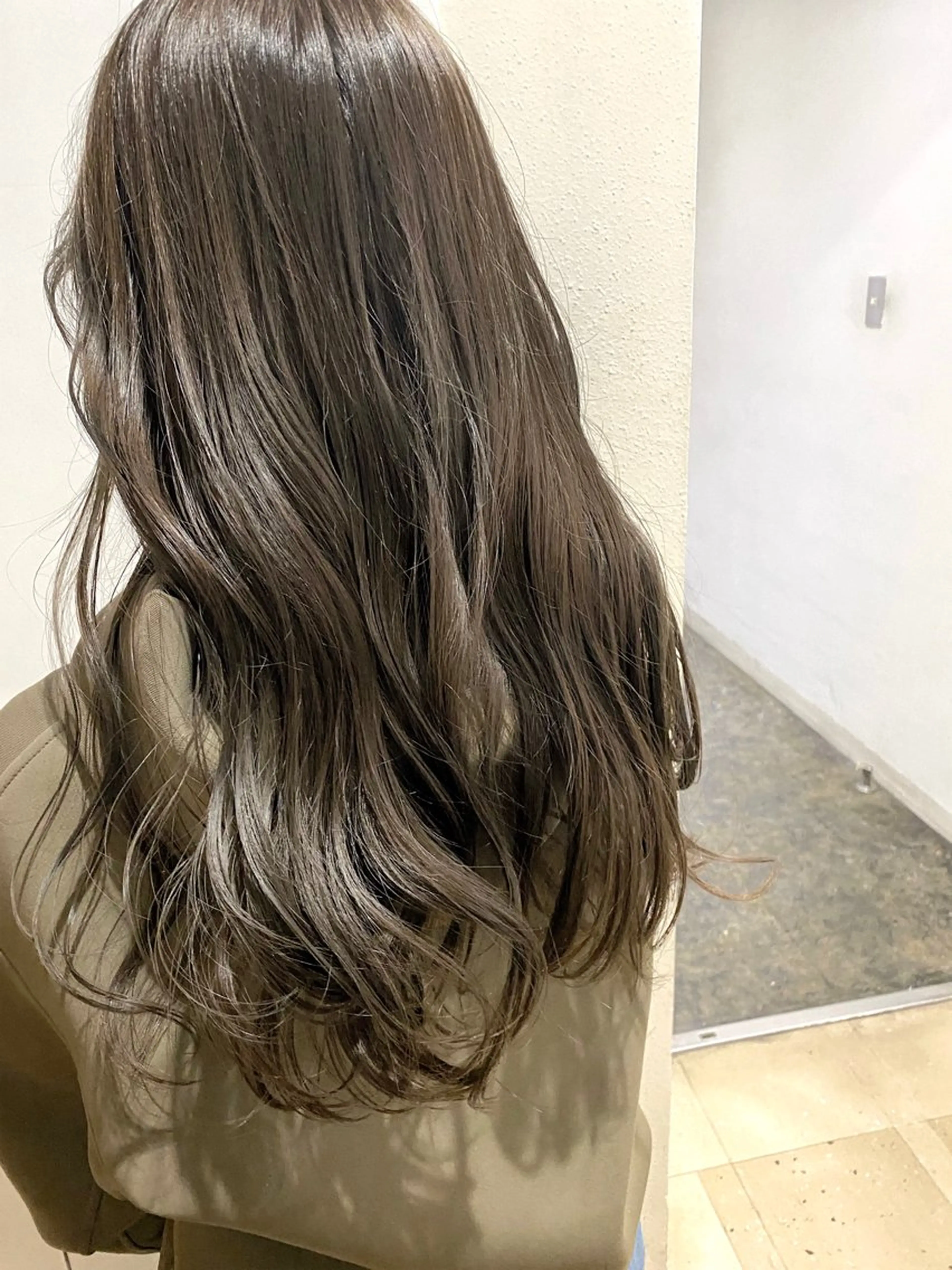 ロング カラー カット ヘアカラー トリートメント くすみカラー♡ Yuukaのヘアスタイル