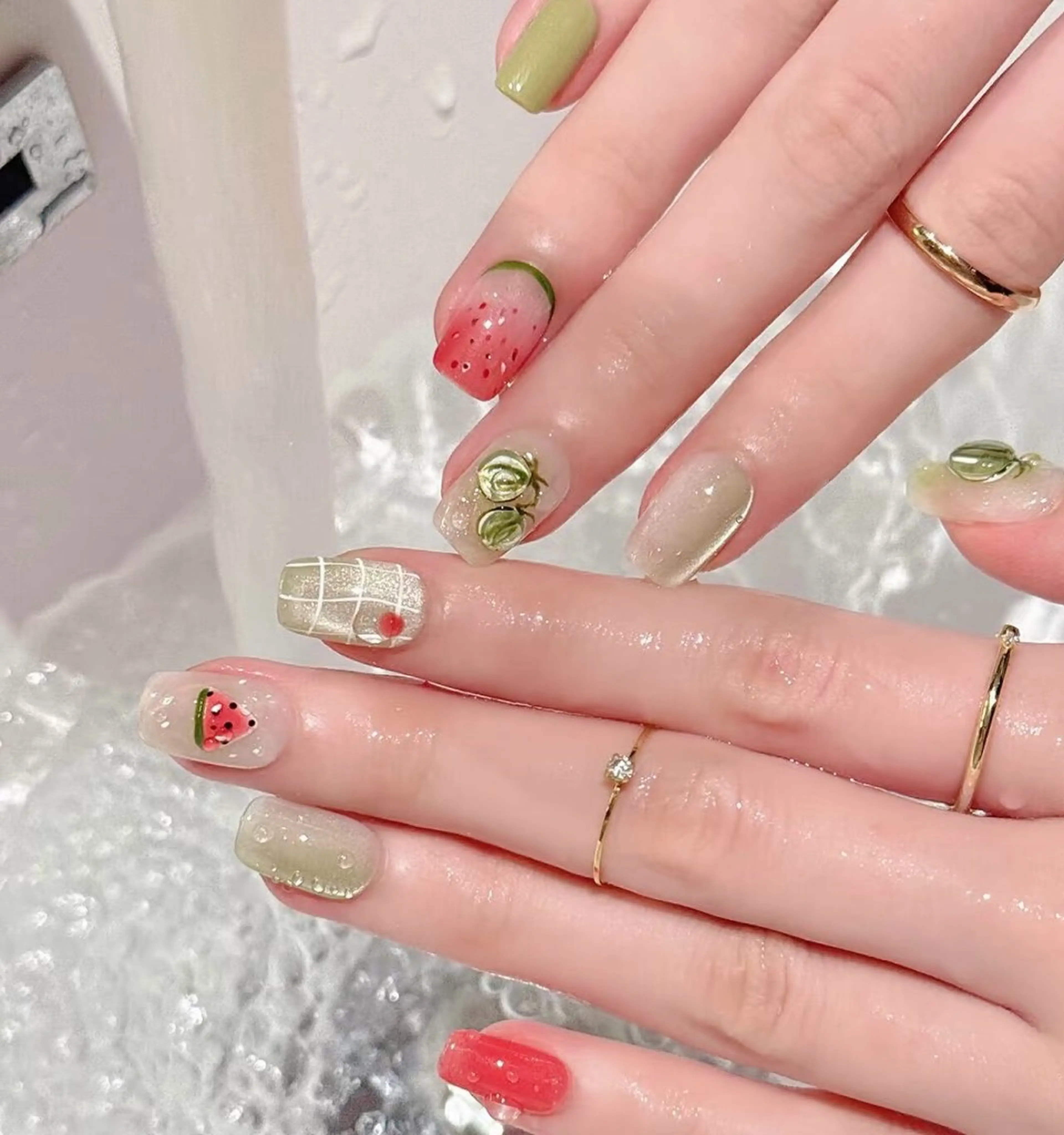 ネイル 高木 維麗絲のネイルデザイン