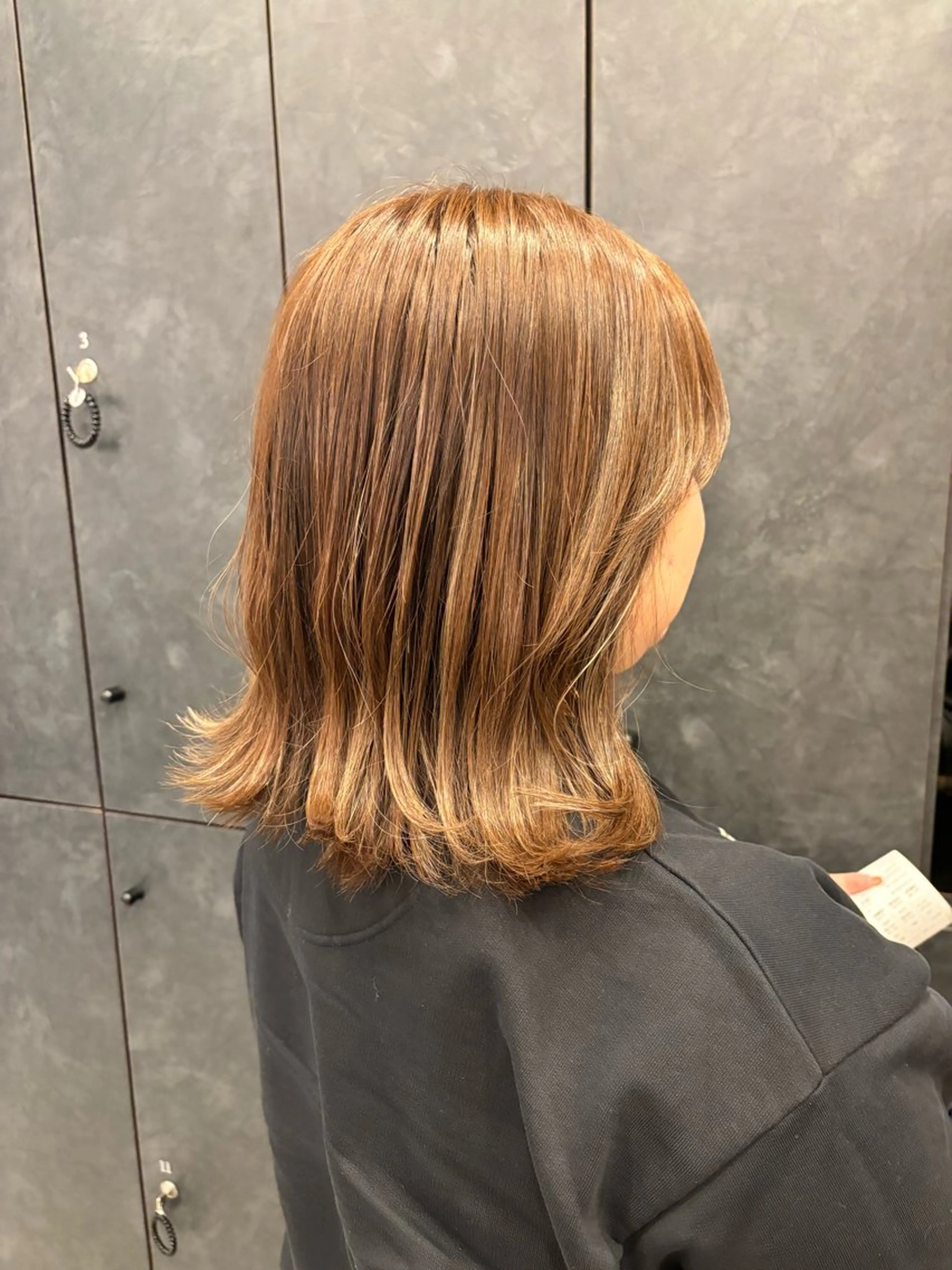 ミディアム カット ヘアカラー トリートメント Ｖｉｏｔ  銀座 樋口 桃佳のヘアスタイル