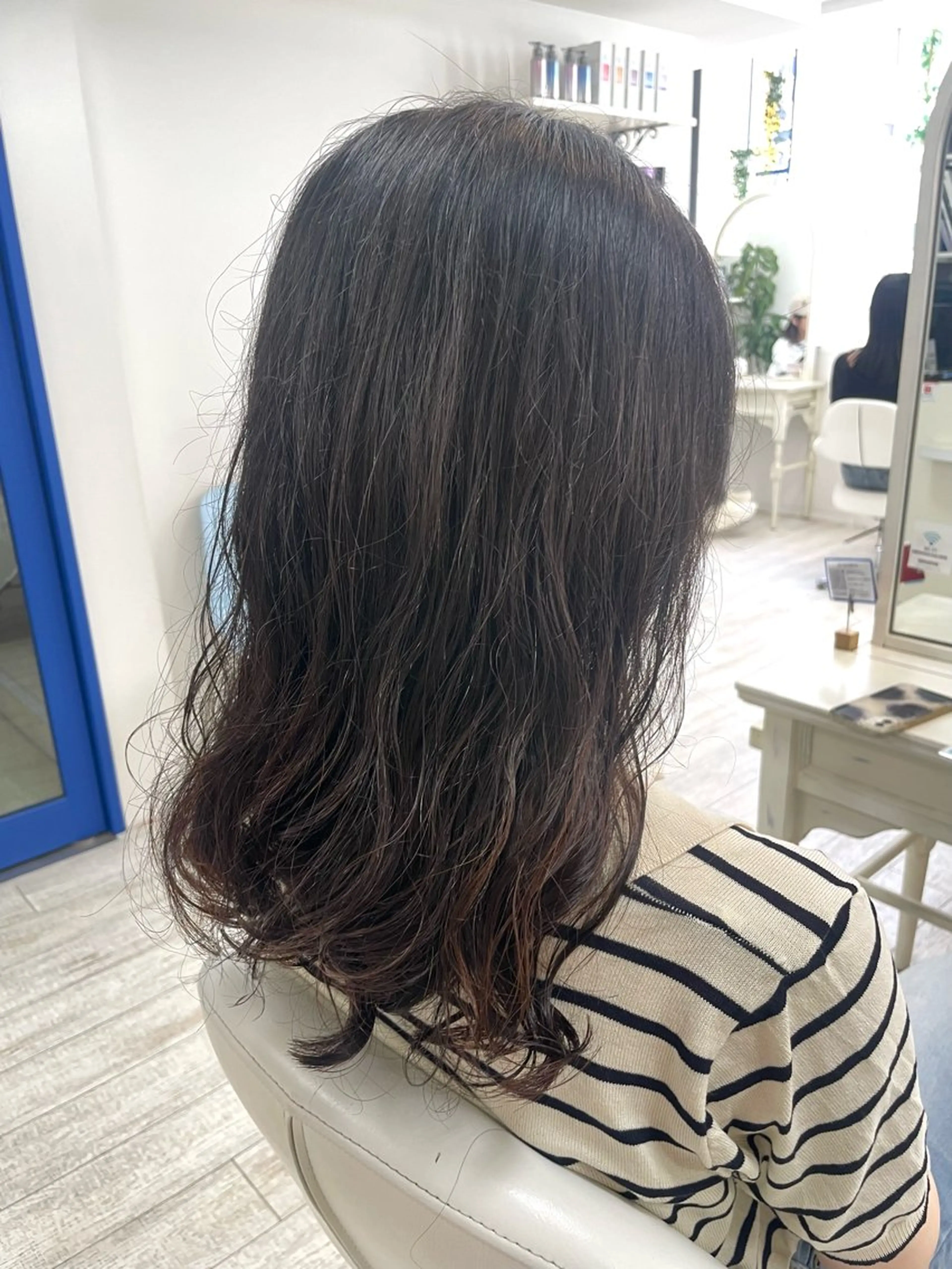 セミロング セミロングパーマ カット パーマ 新籾 尚哉のヘアスタイル