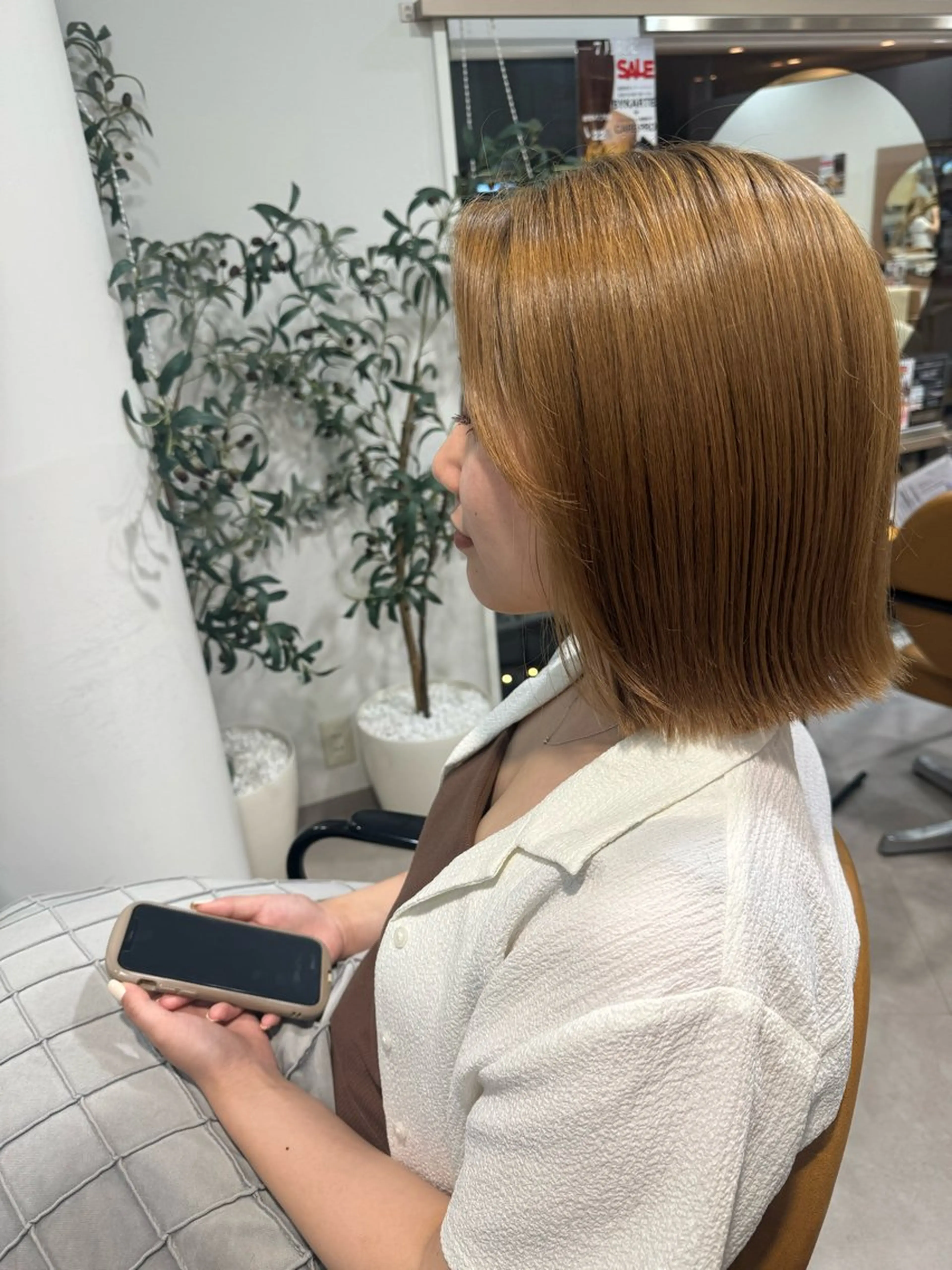 ミディアム 水口 莉央のヘアスタイル