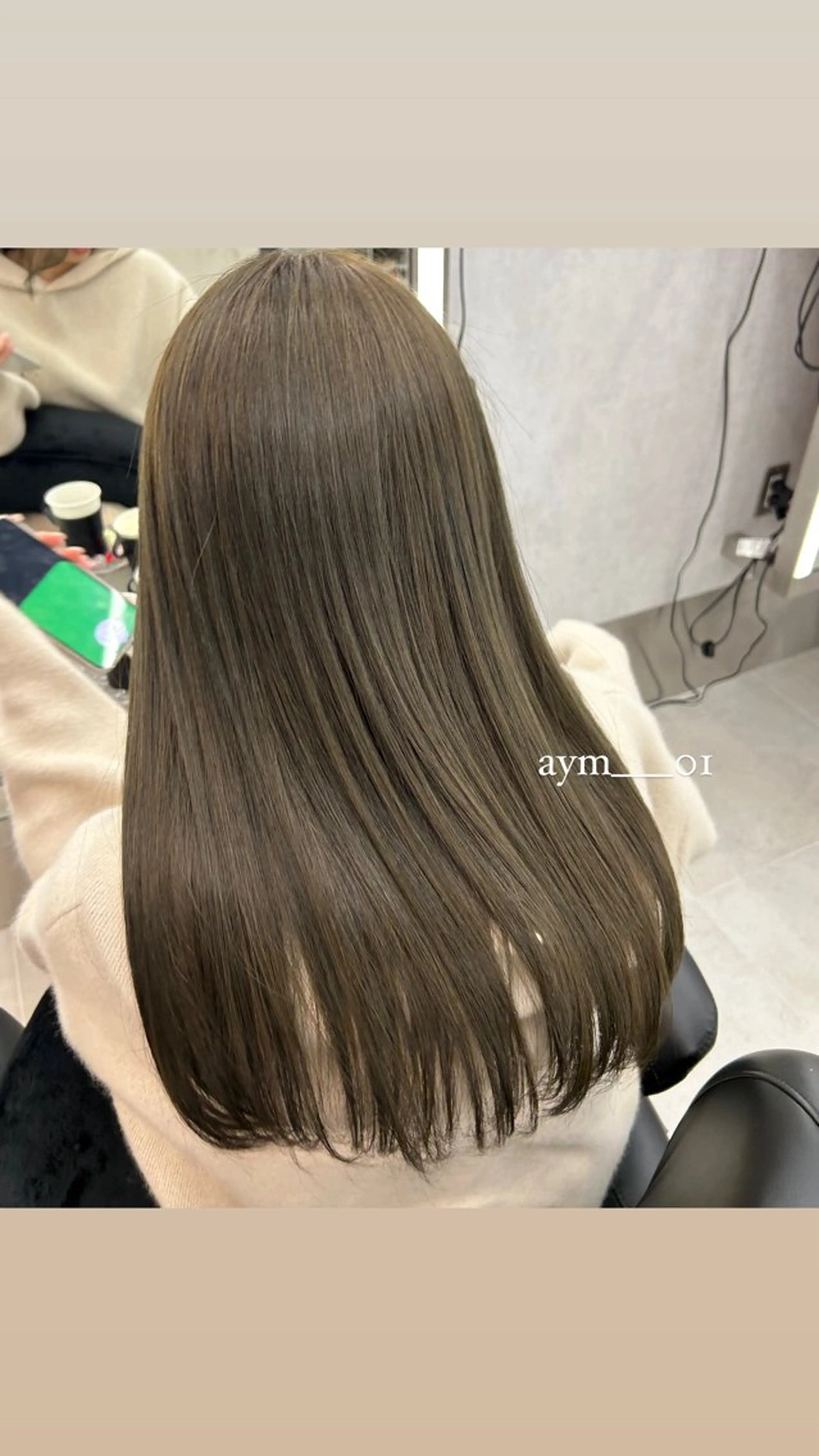セミロング 韓国ヘア AYUMIのヘアスタイル