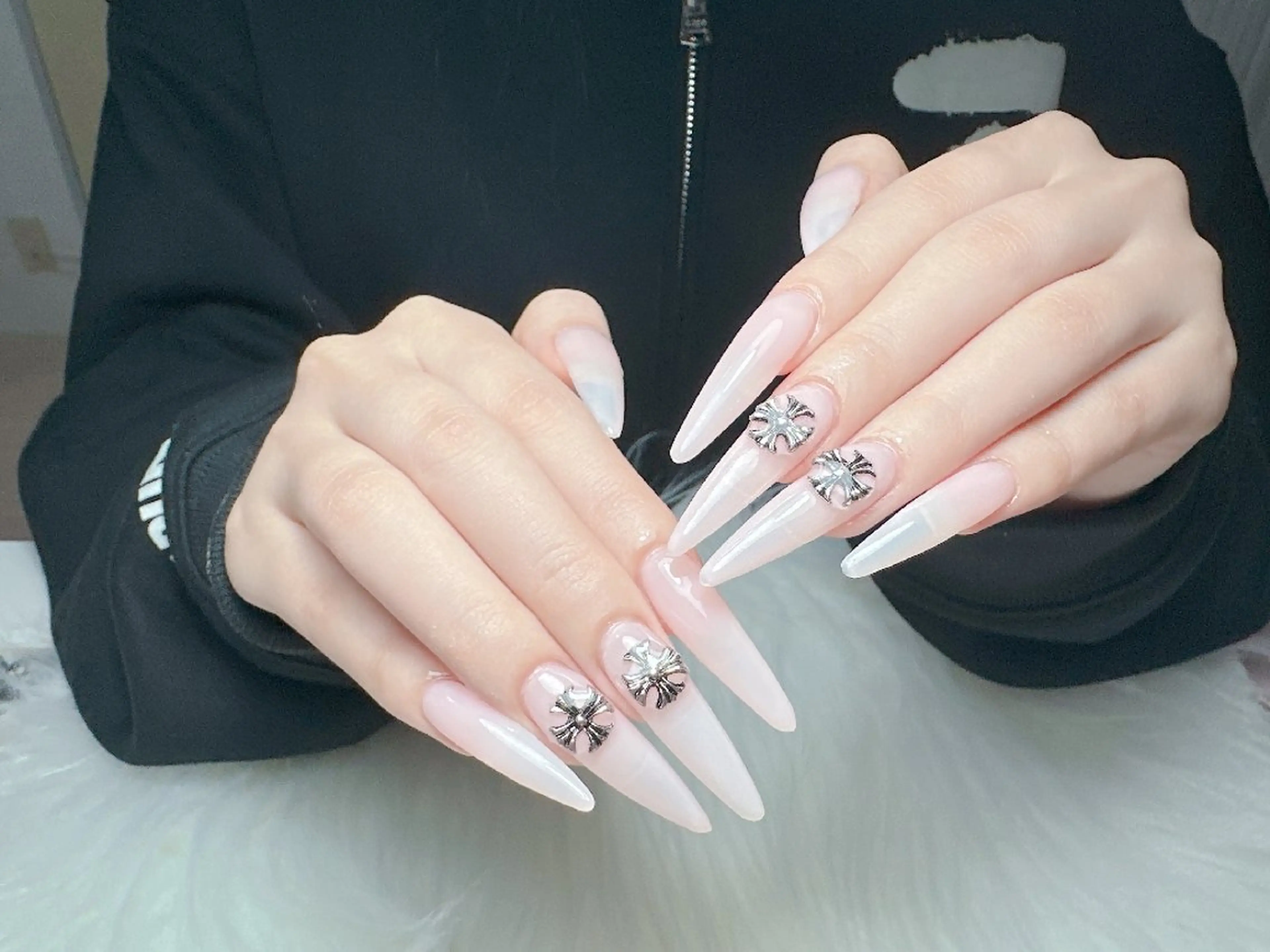ネイル ハンドネイル 🎀Yumi✨ 長さ出し専門のネイルデザイン