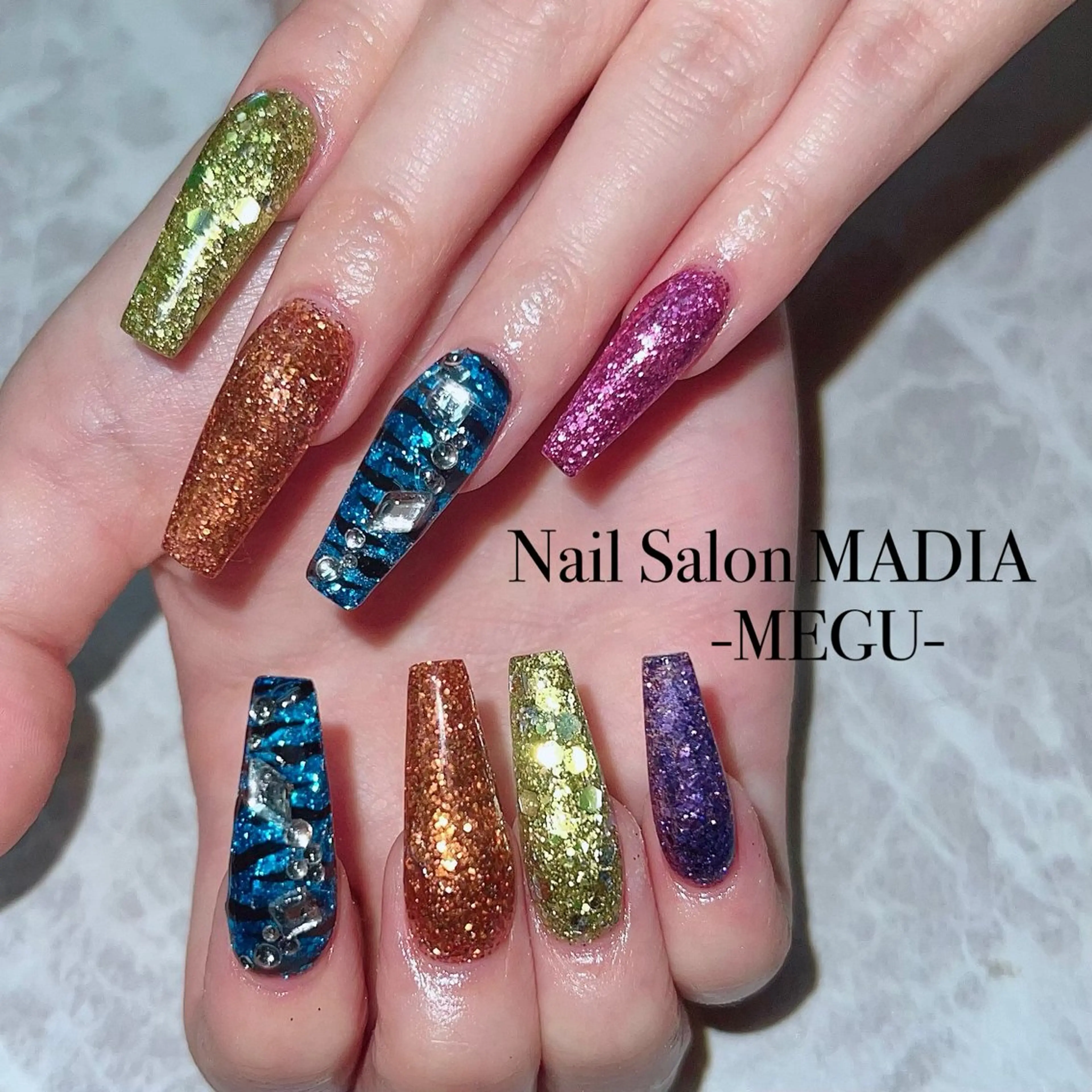 ネイル MADIA藤沢所属・MADIA MEGUのネイルデザイン