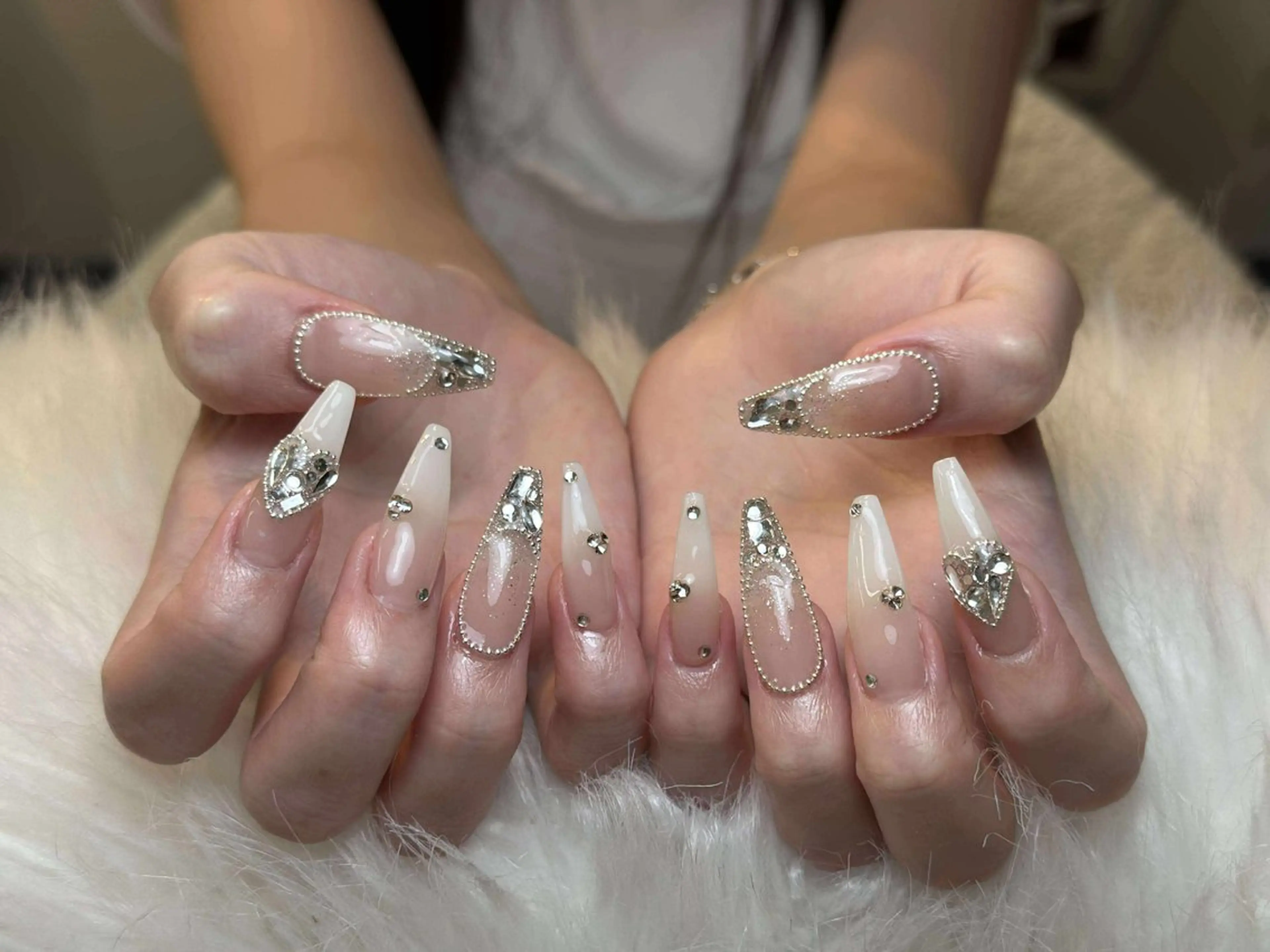 ネイル アートネイル 成人式 ジェルネイル ニュアンスネイル 夏ネイル ハンドネイル Nie Nail Shinokuboのネイルデザイン