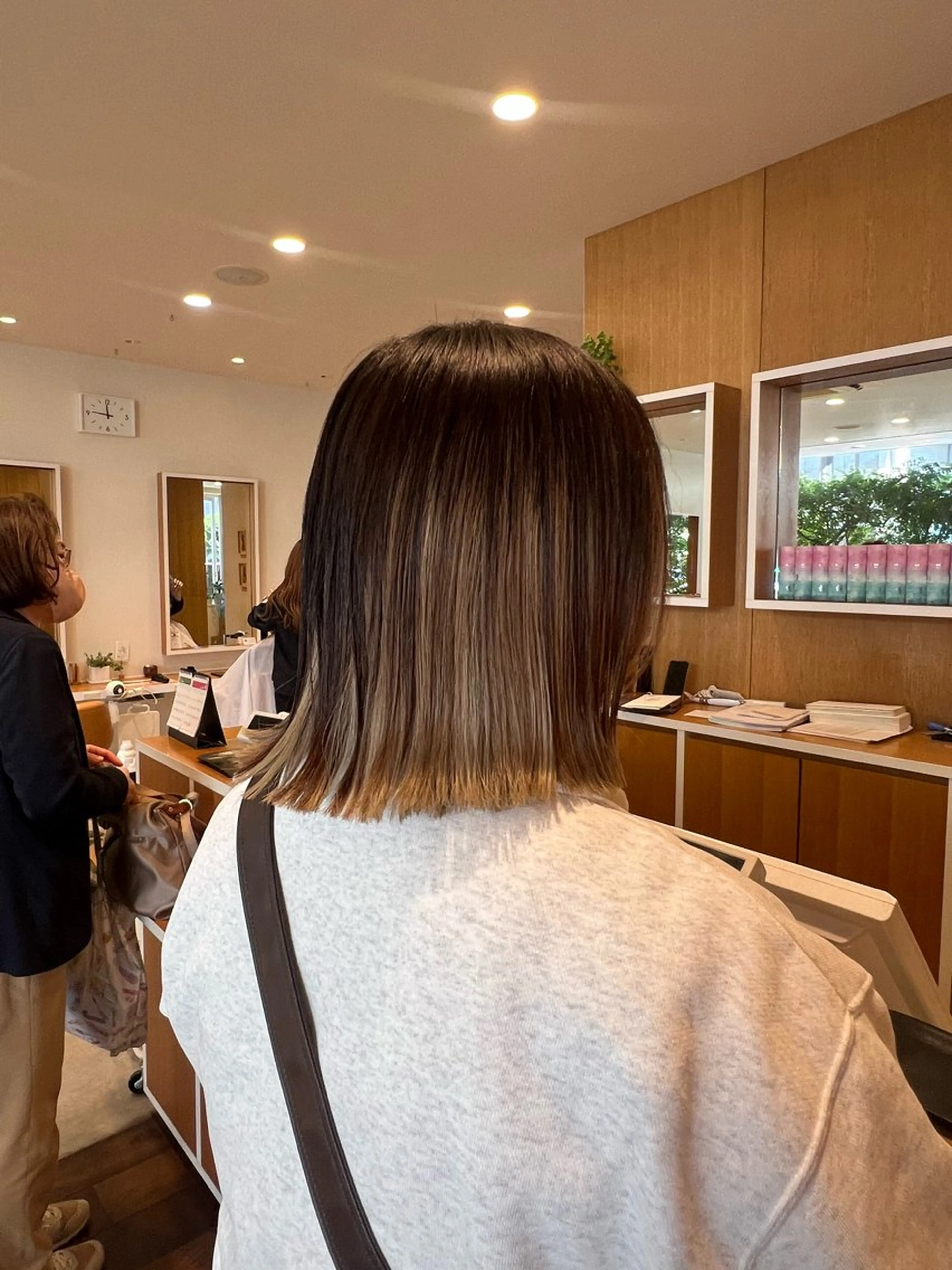ショート 外ハネヘア hairdo千葉店 カワサキ　マナのヘアスタイル