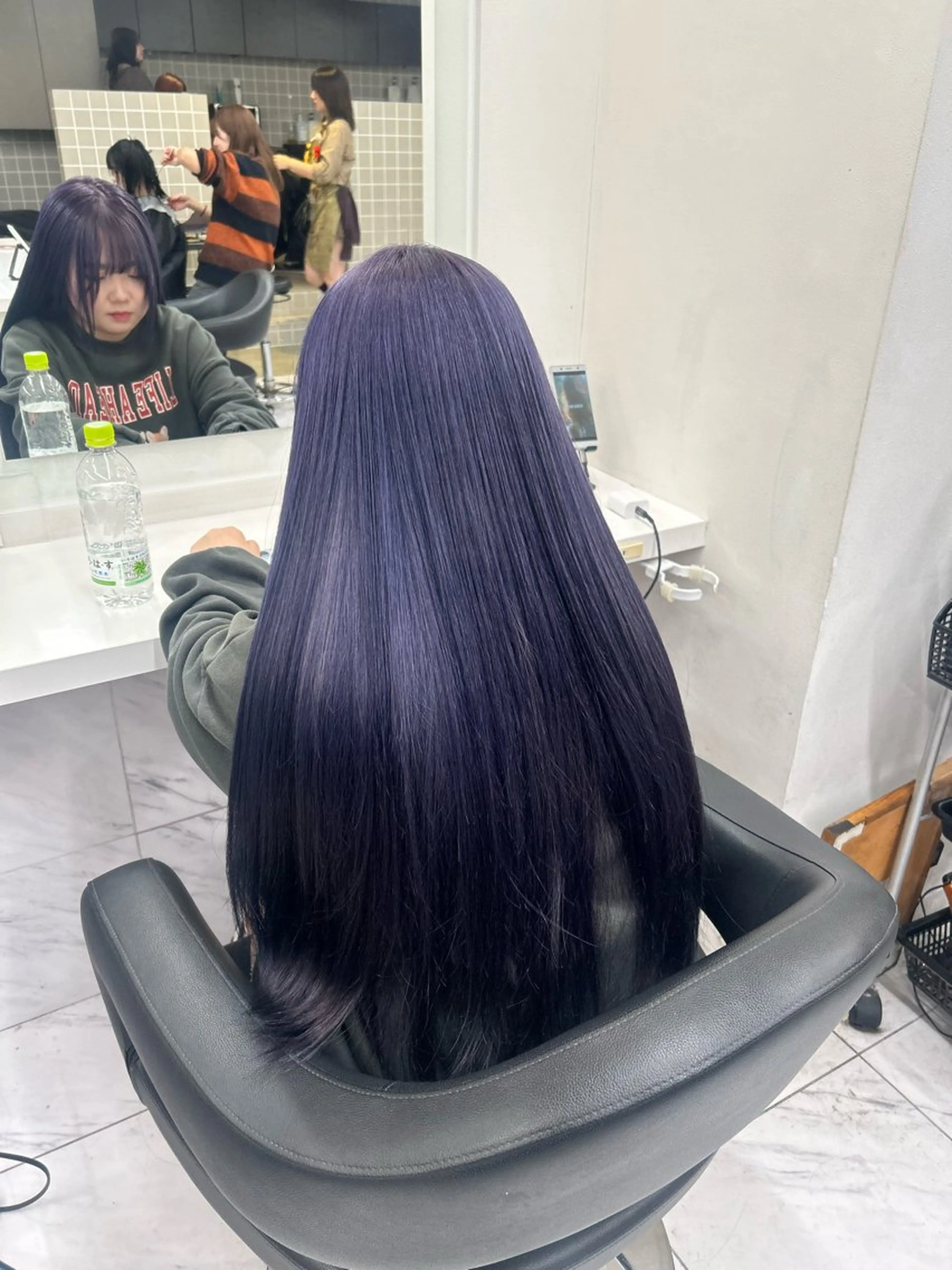 ロング カラー ヘアカラー トリートメント 韓国ヘア暗髪 ダブルカラーメンズ可のヘアスタイル