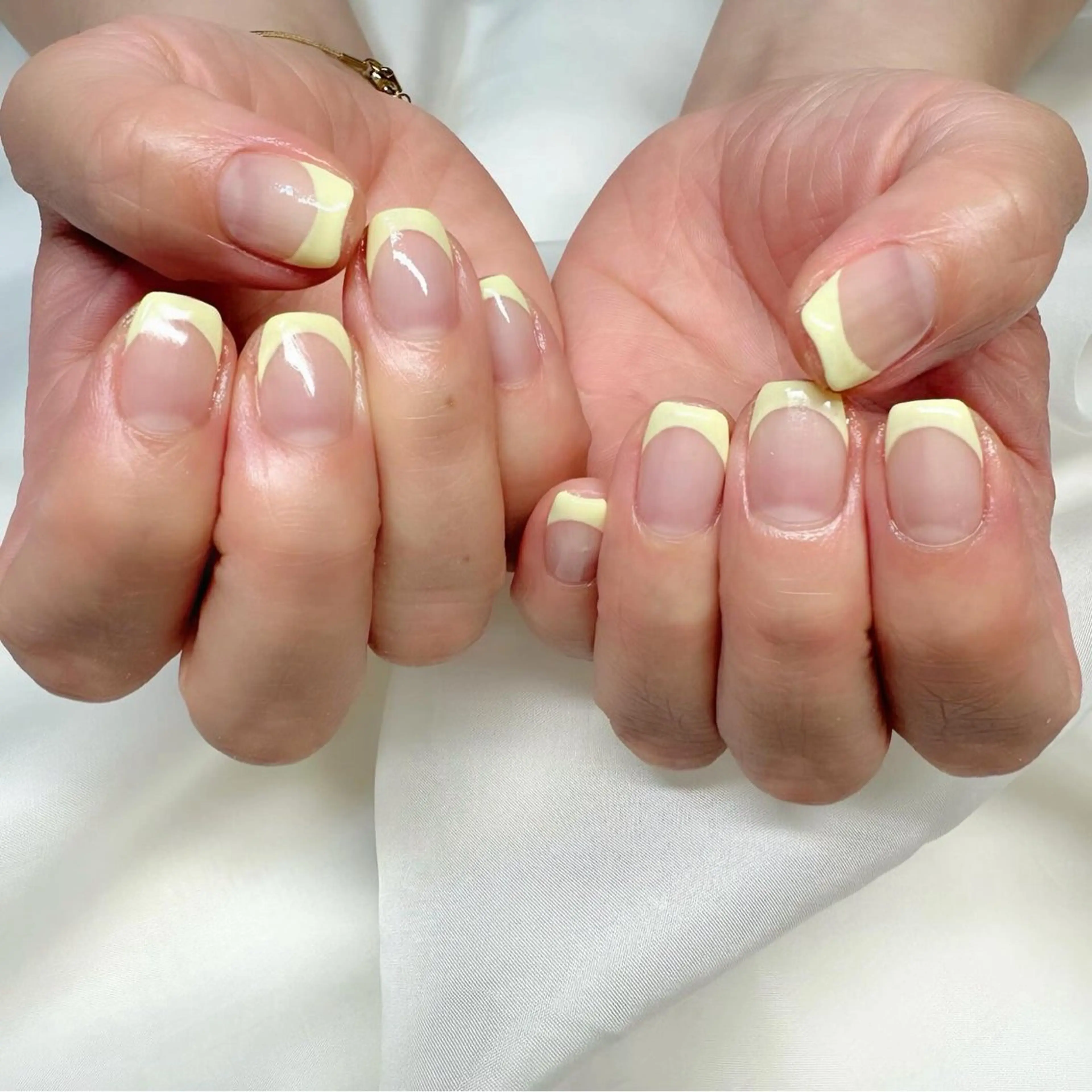 ネイル フレンチネイル 氷ネイル・うるうるネイル 韓国ネイル ニュアンスネイル ショートネイル 🪞KAPE NAIL 🪞のネイルデザイン