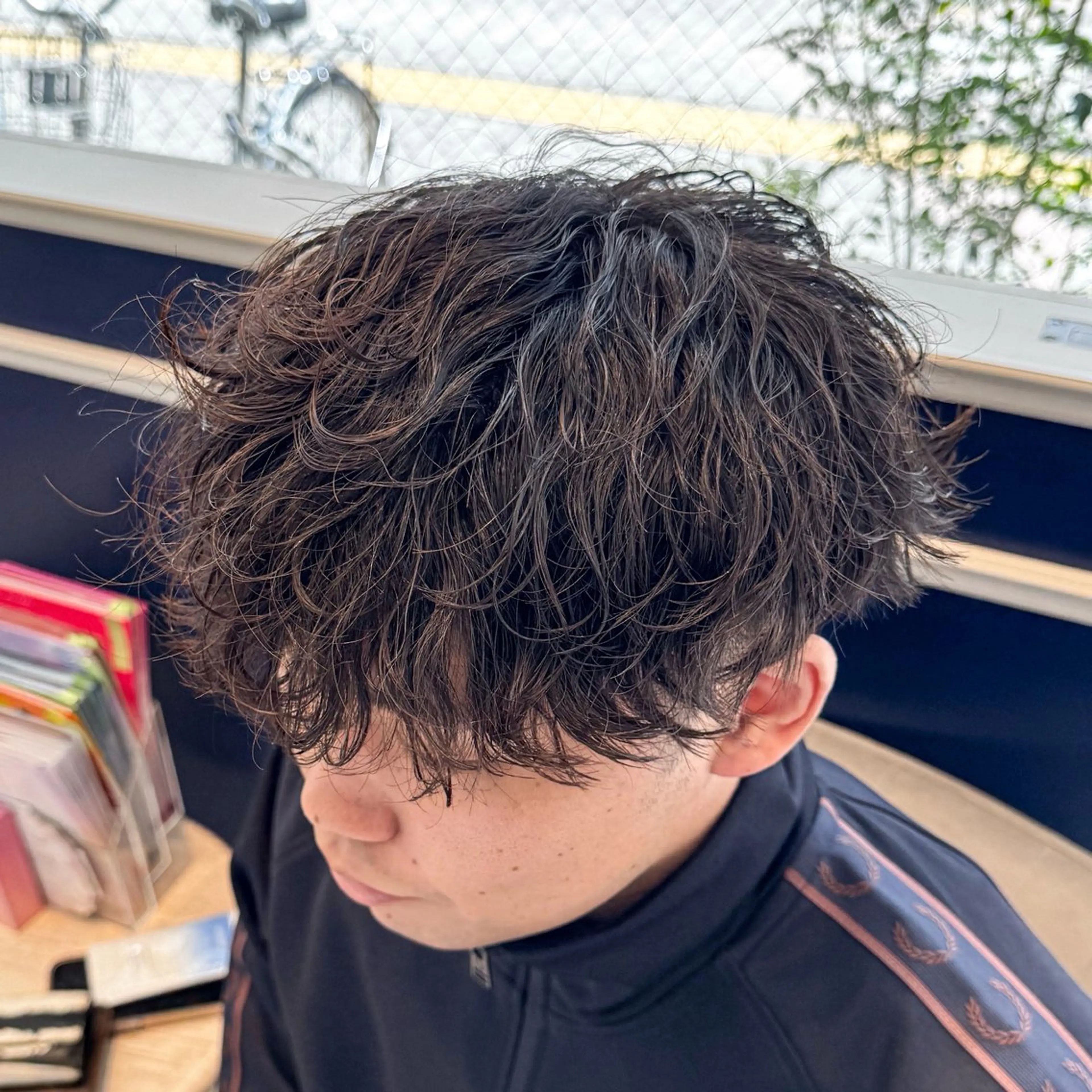 ショート パーマ メンズ メンズパーマ 波巻きパーマ カット 吉田 新平のヘアスタイル