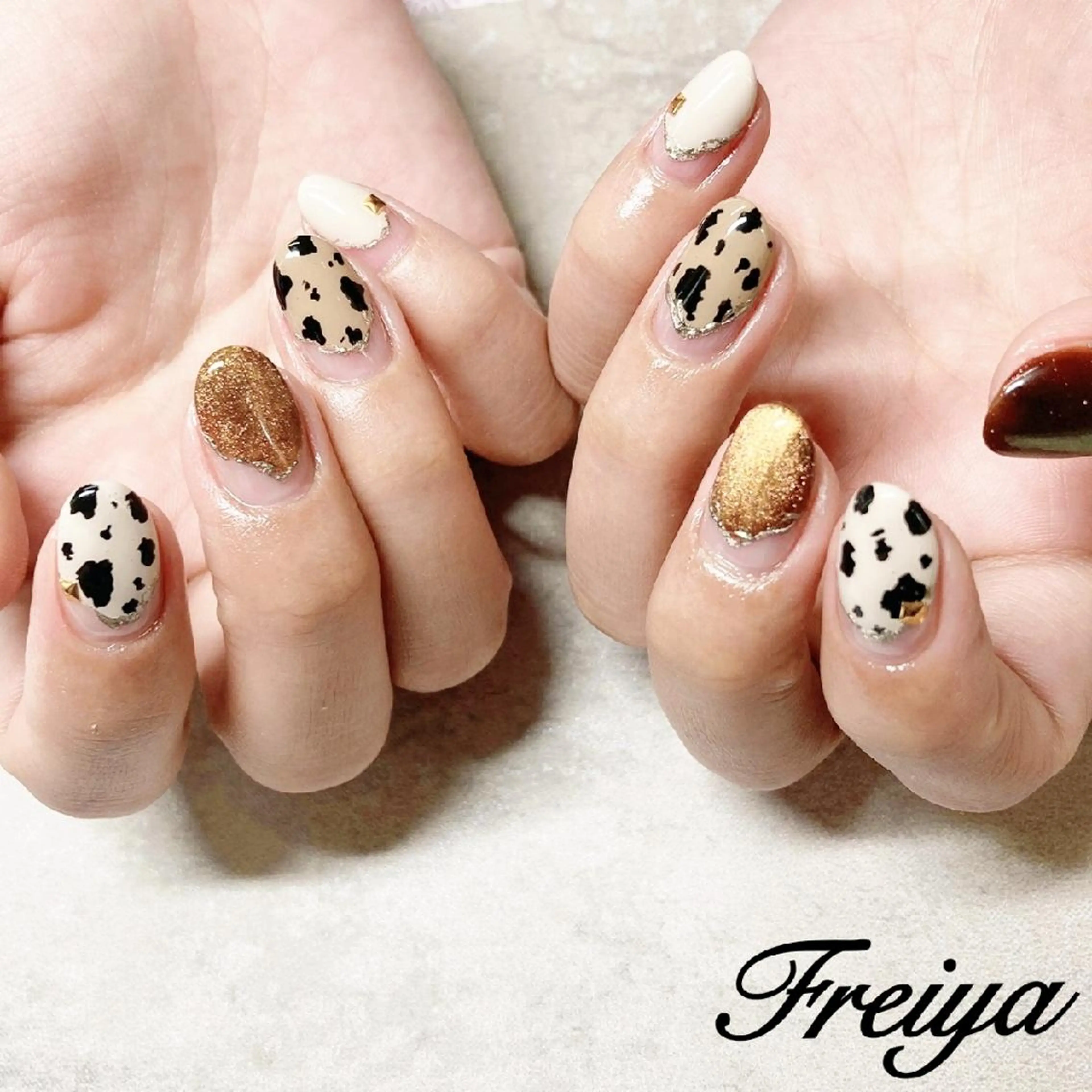 ネイル FREIYA所属・FREIYA マツエク、ネイルの眉毛・アイブロウイメージ