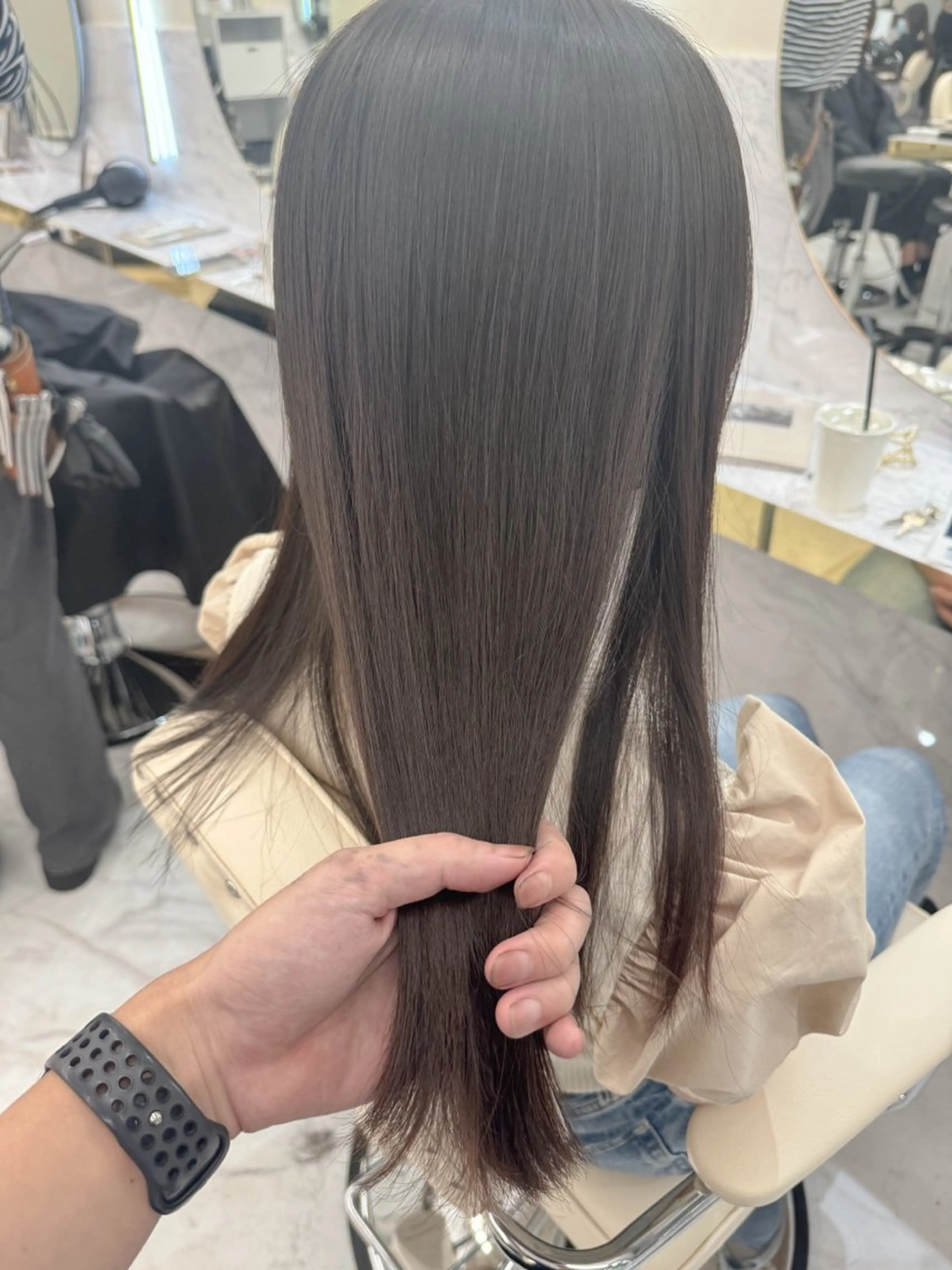 ロング カット ヘアカラー 縮毛矯正 トリートメント シンタニ ナオトのヘアスタイル