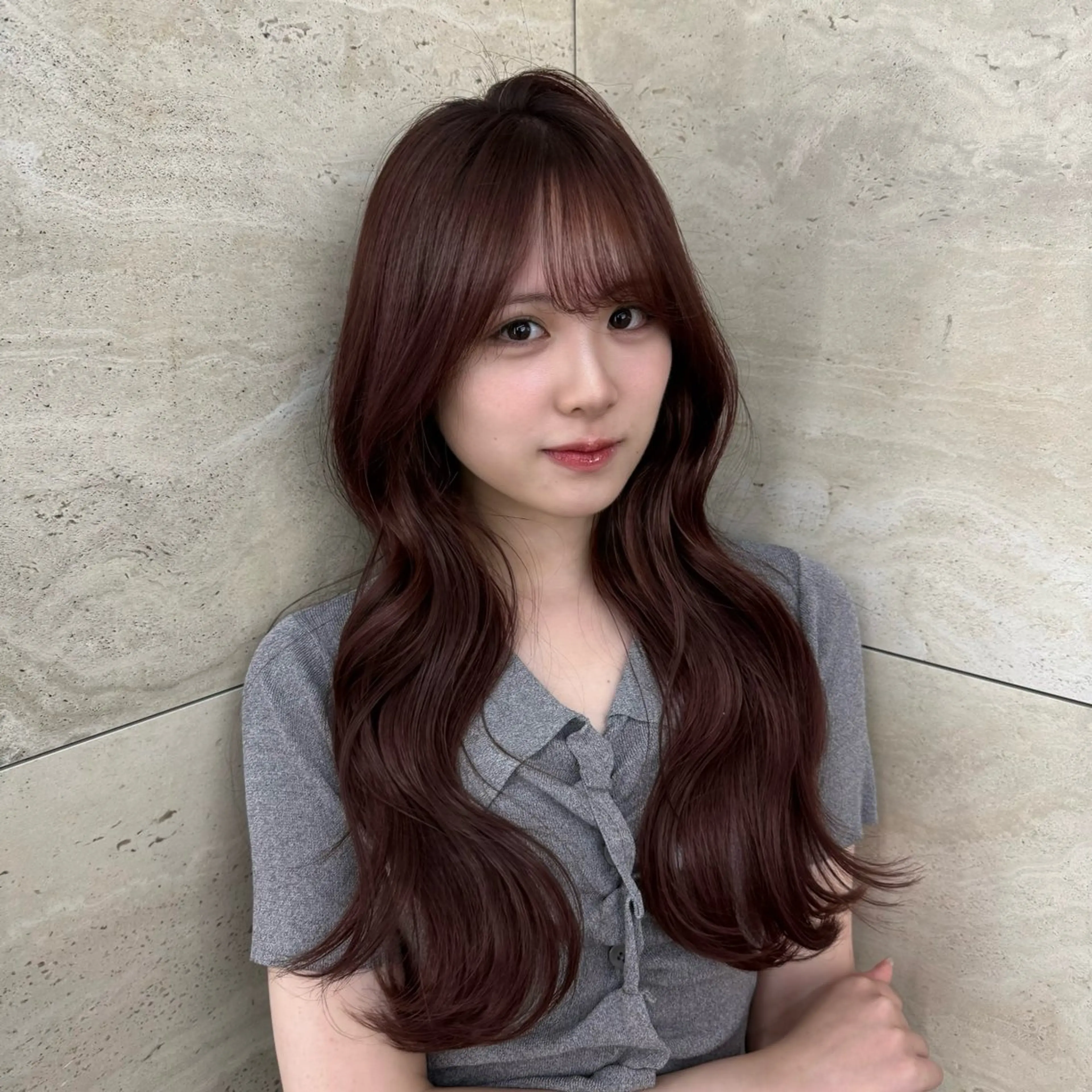 ロング カラー 韓国レイヤー🩵ダメ ージレスケアカラーのヘアスタイル
