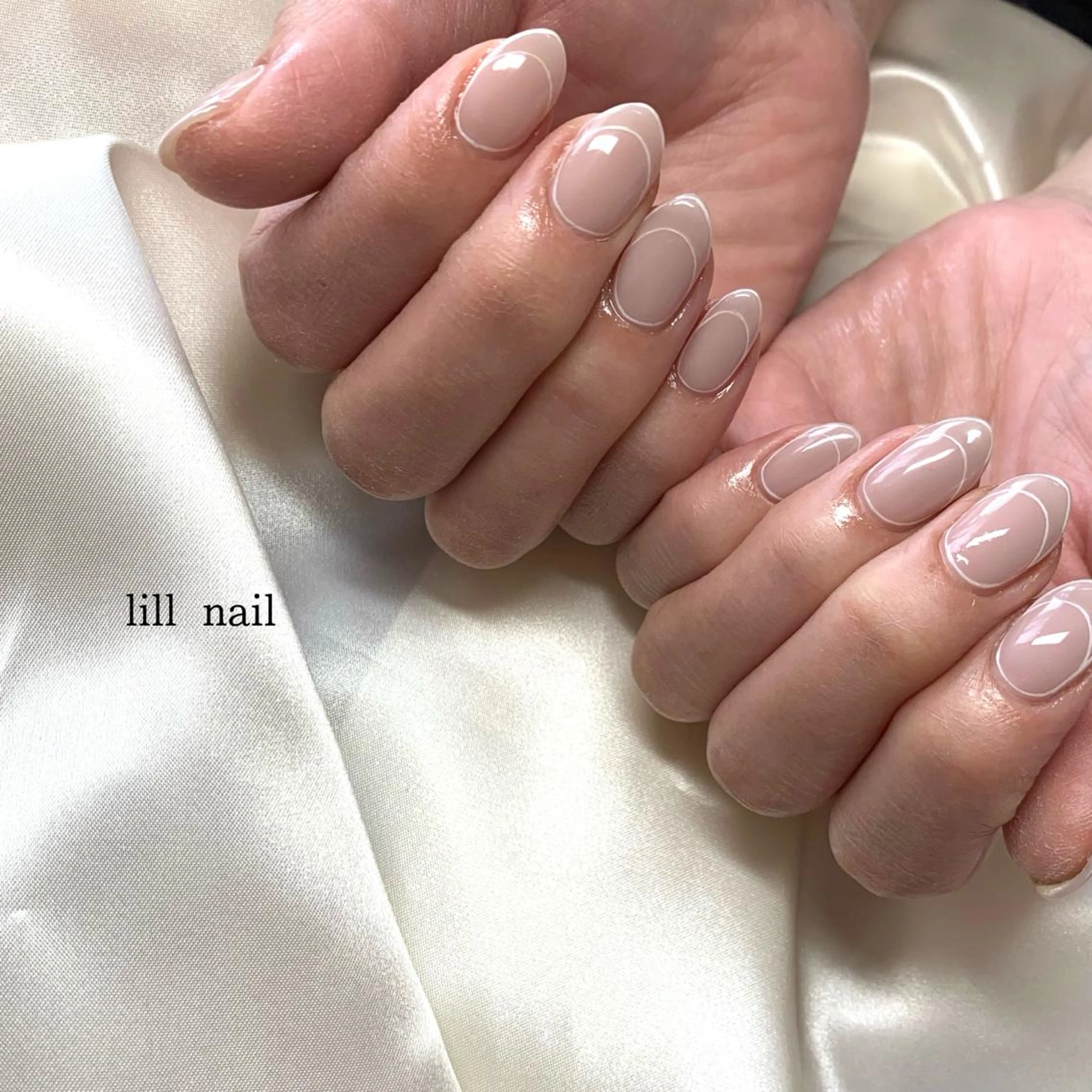 ミディアム pllia beautyのネイルデザイン