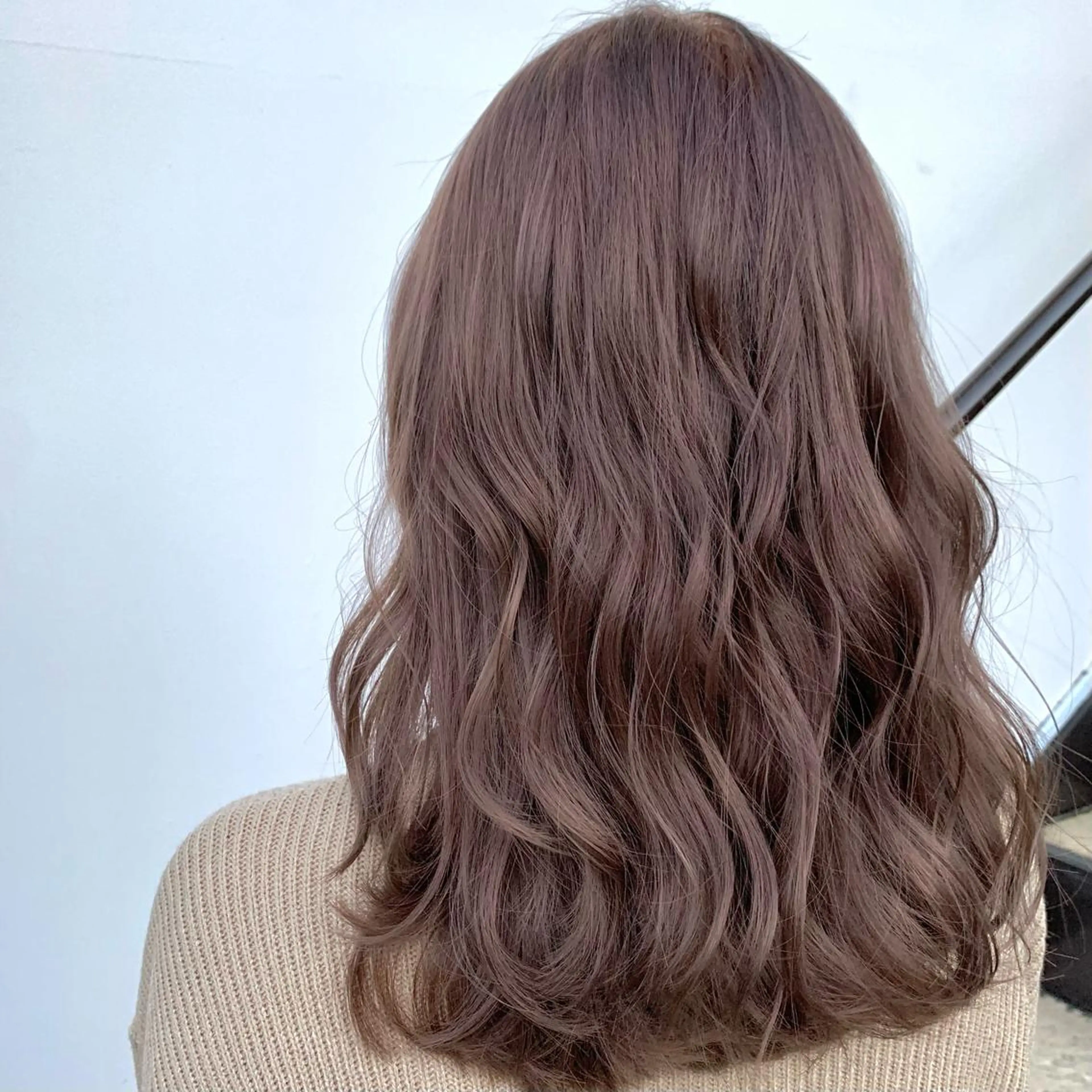 セミロング カラー ベージュカラー ピンクカラー ピンクベージュ Emma ecole所属・Emma ecole /栄/RIOのヘアスタイル
