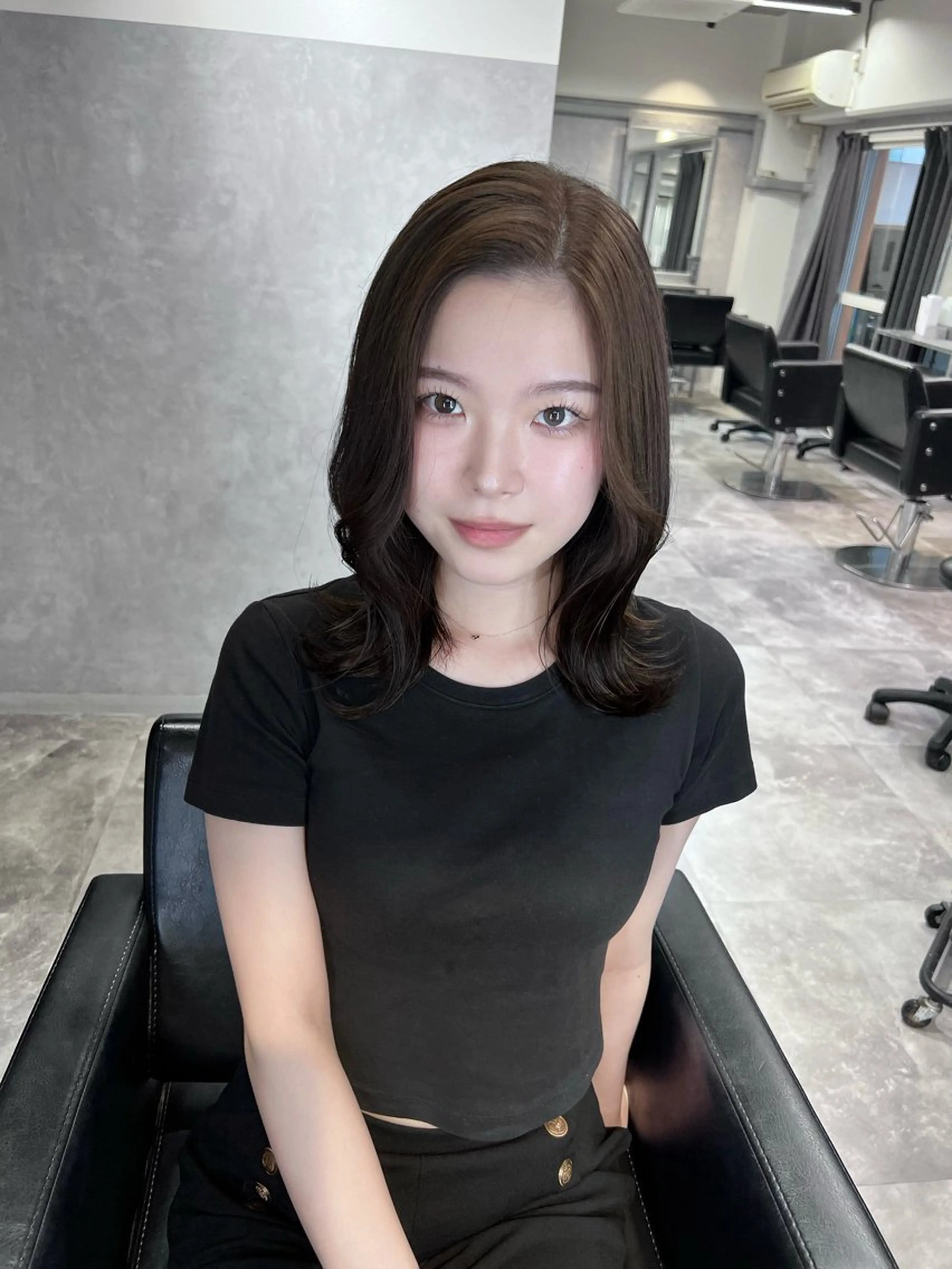 ミディアム カラー 透明感カラー カット ヘアカラー TOMONA👑 透明感カラーレイヤーのヘアスタイル