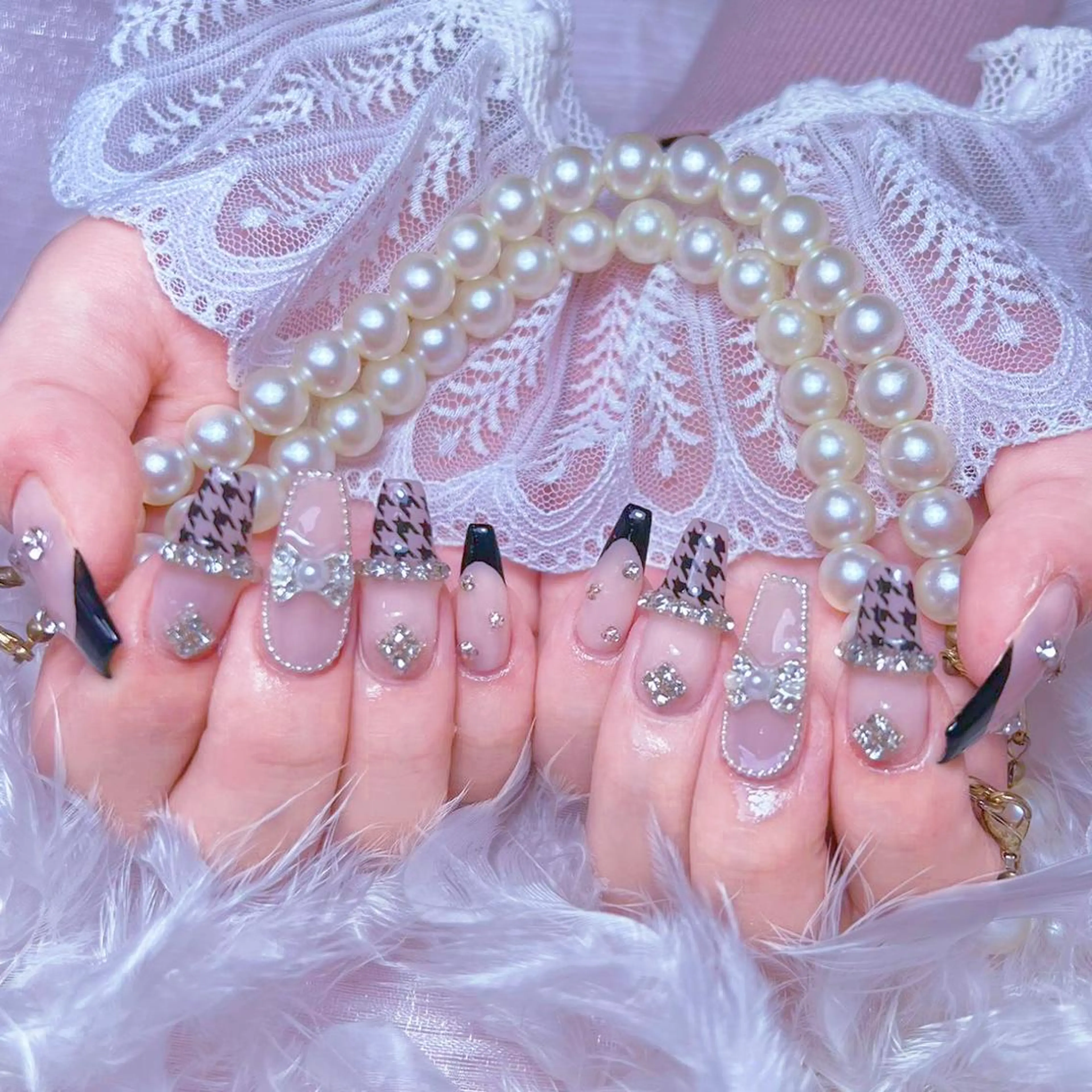 ネイル アートネイル オーロラネイル ガーリー キラキラネイル 韓国ネイル Nail Monsterのネイルデザイン