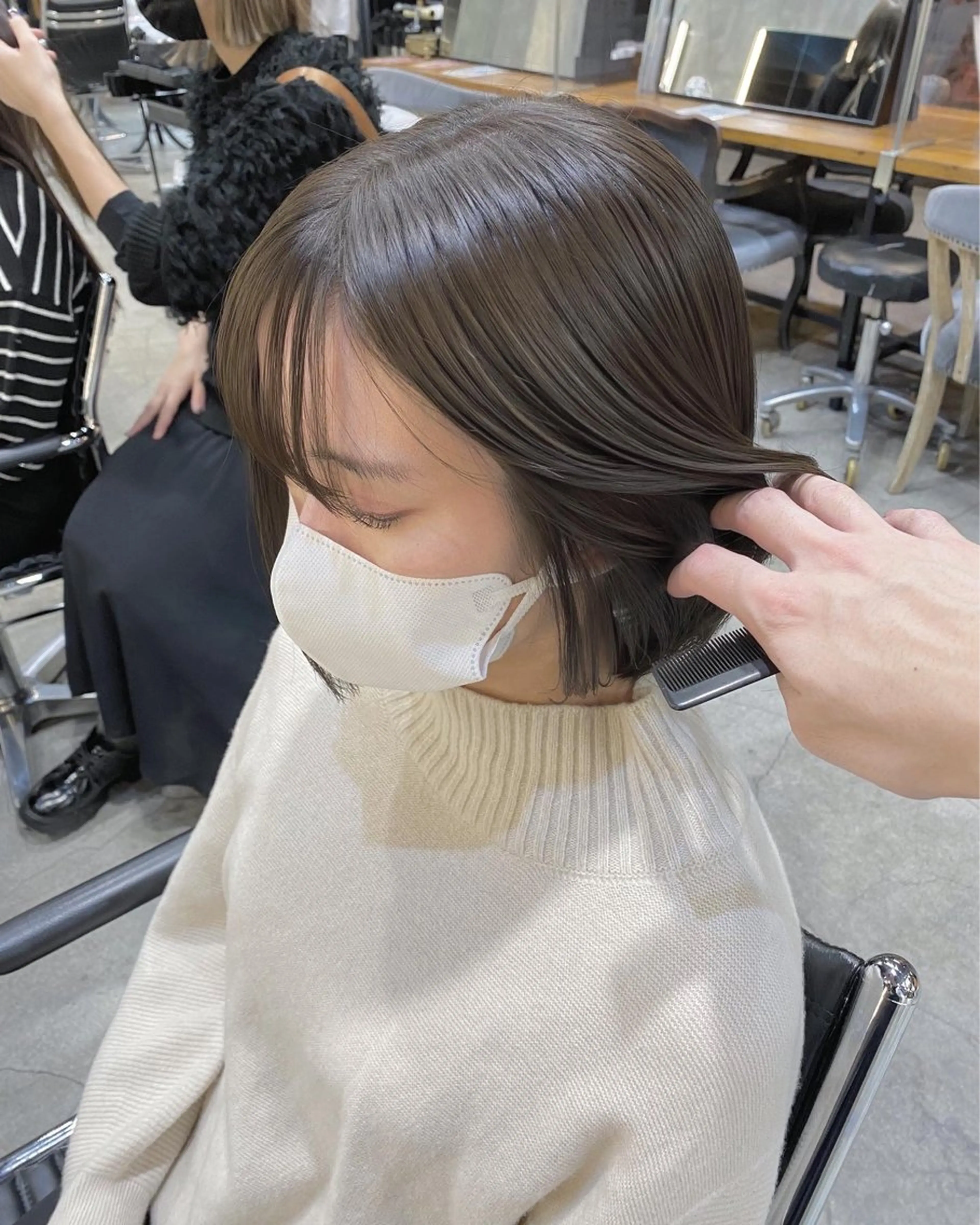 ショート カラー グレージュ ボブ ブリーチなしダブル カラー🧸🐺陽介のヘアスタイル