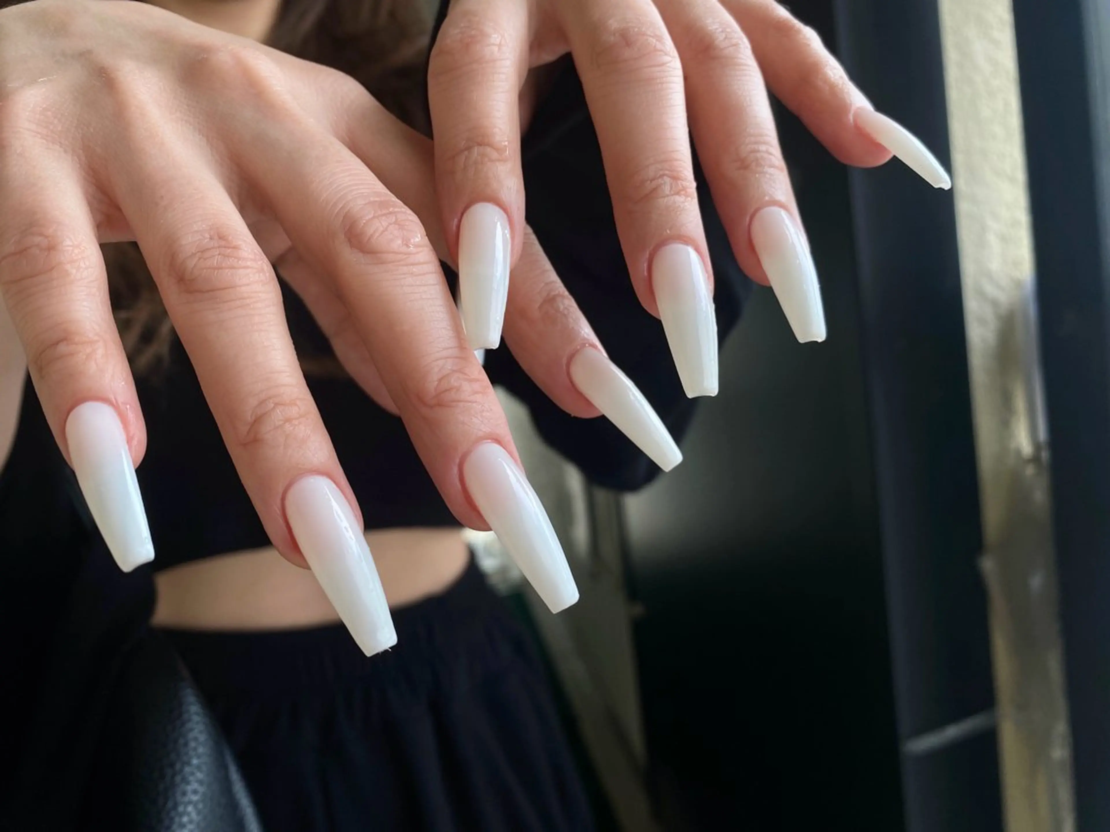 チップ長さだし+ワンカラー/ラメグラデーションの写真