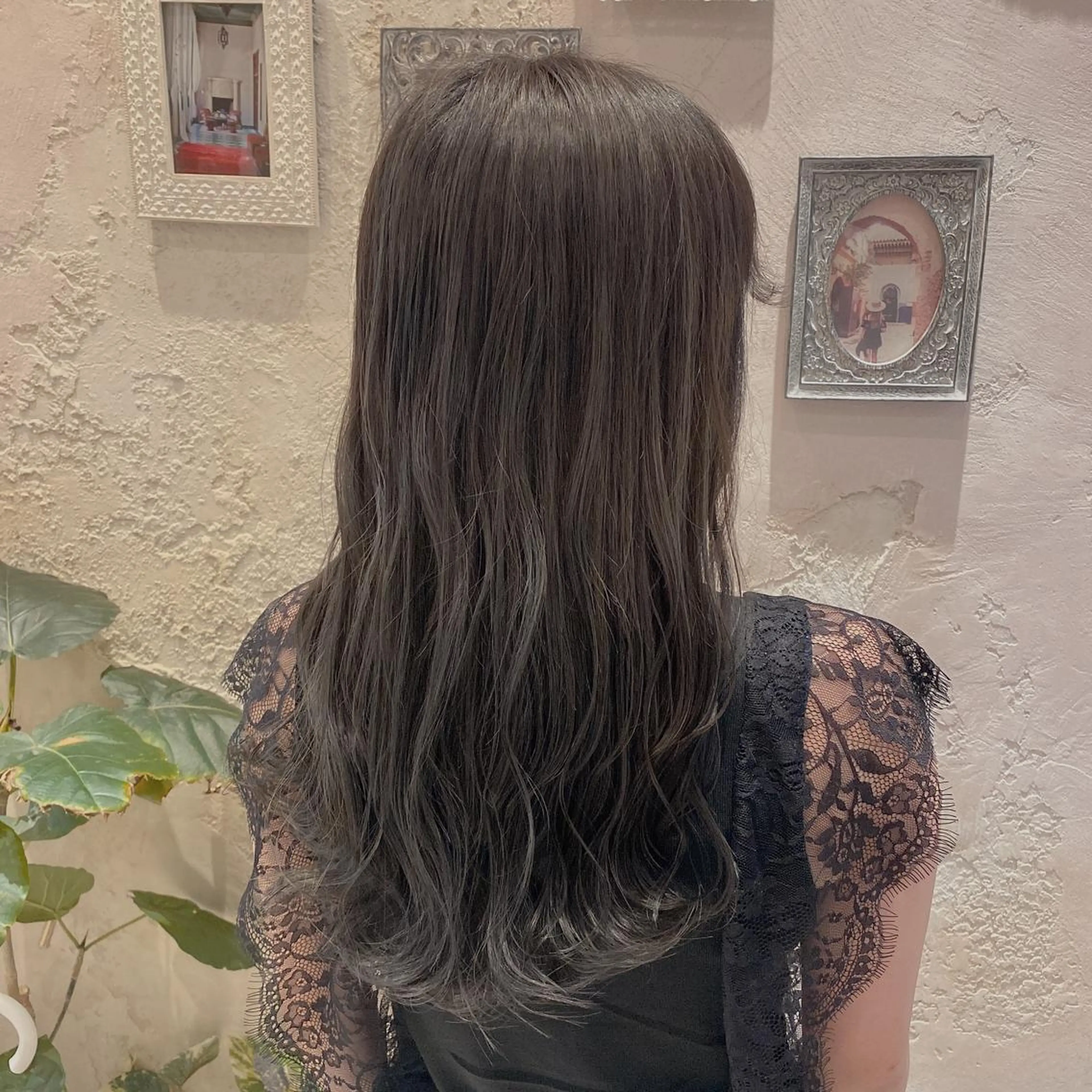 ミディアム カット ヘアカラー トリートメント 代表山口ひな 髪質改善のプロのヘアスタイル