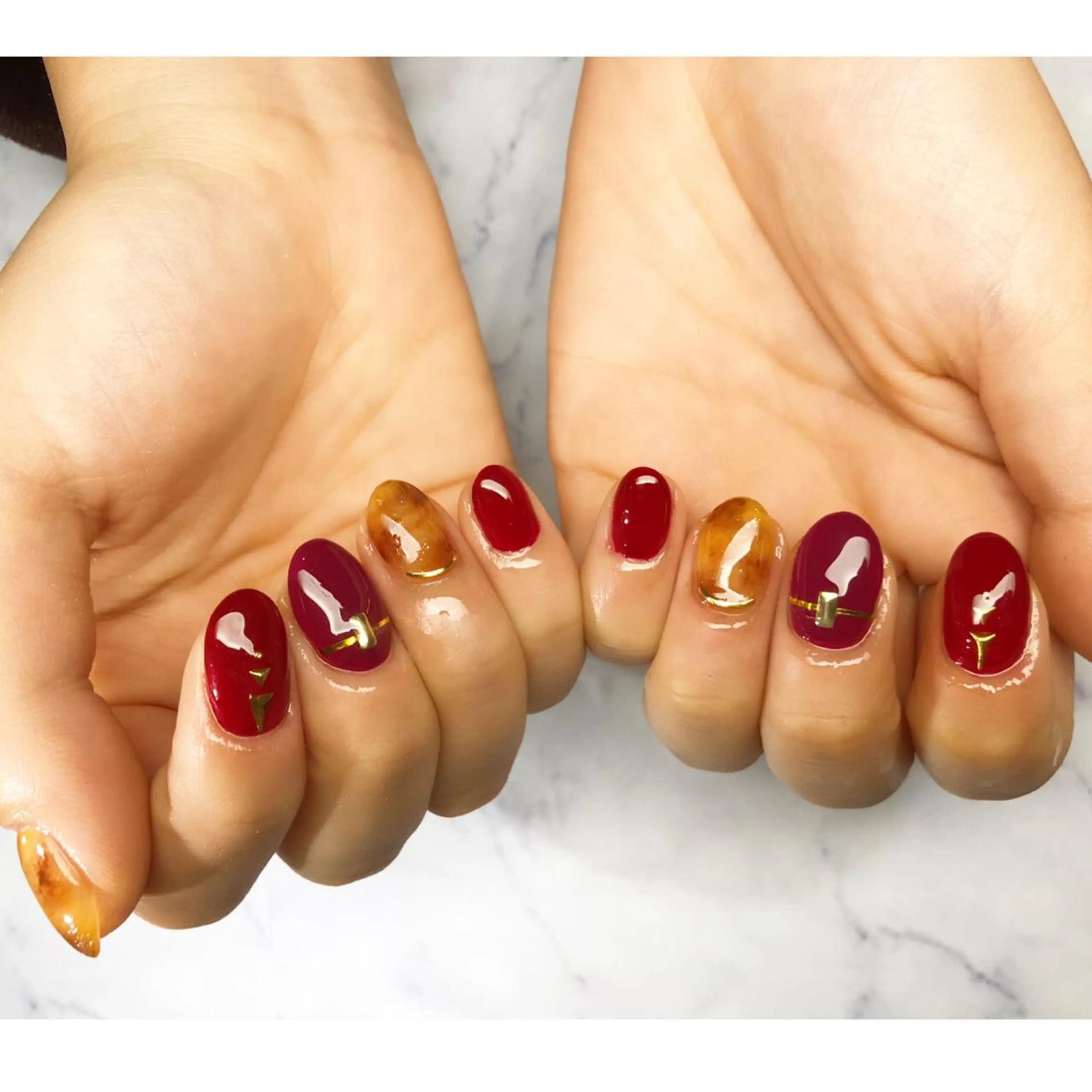 ネイル べっ甲ネイル ハンドネイル ハンドケア muu. maiのネイルデザイン