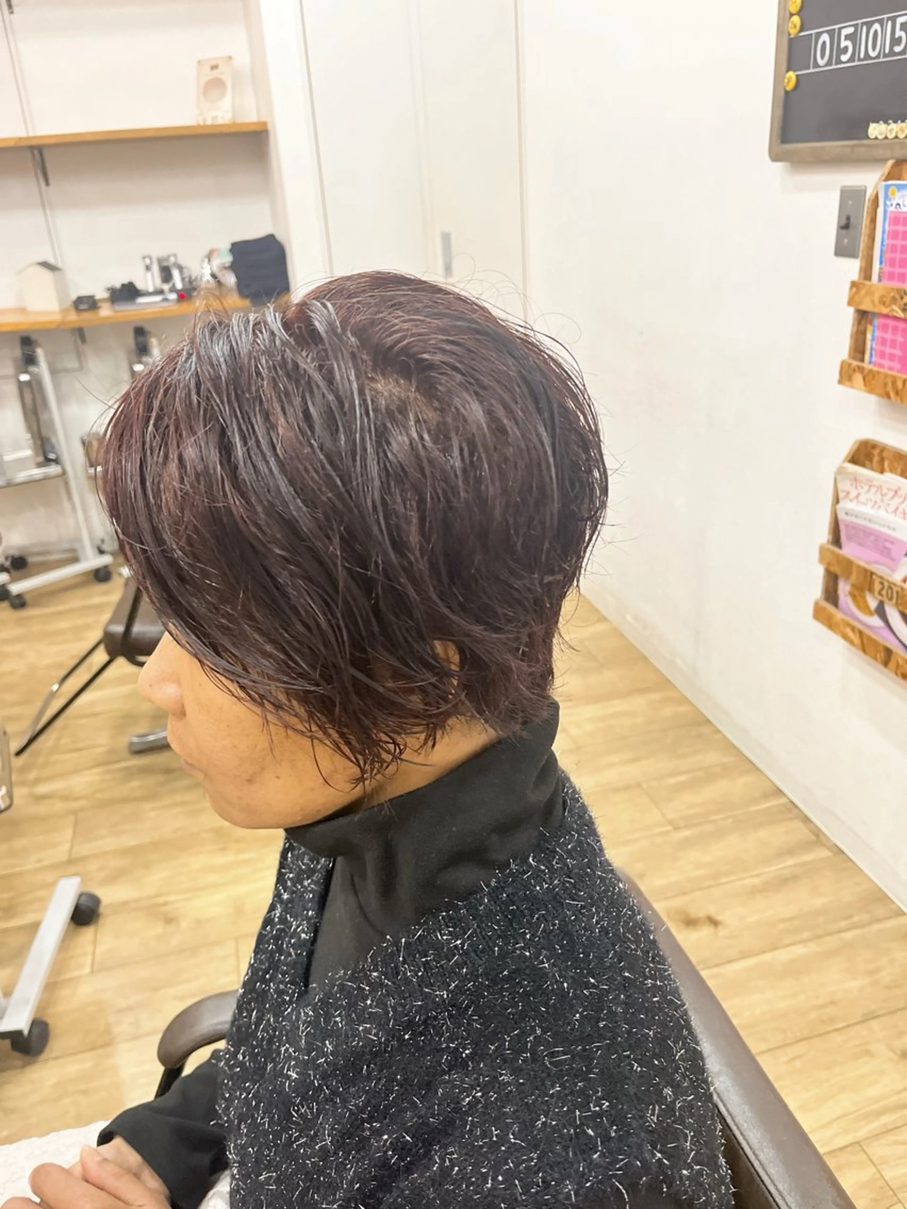 ショート カラー ハンサムショート ボルドーカラー ショートヘア アトレ藤沢店所属・【アトレ藤沢】矢野 素子のヘアスタイル