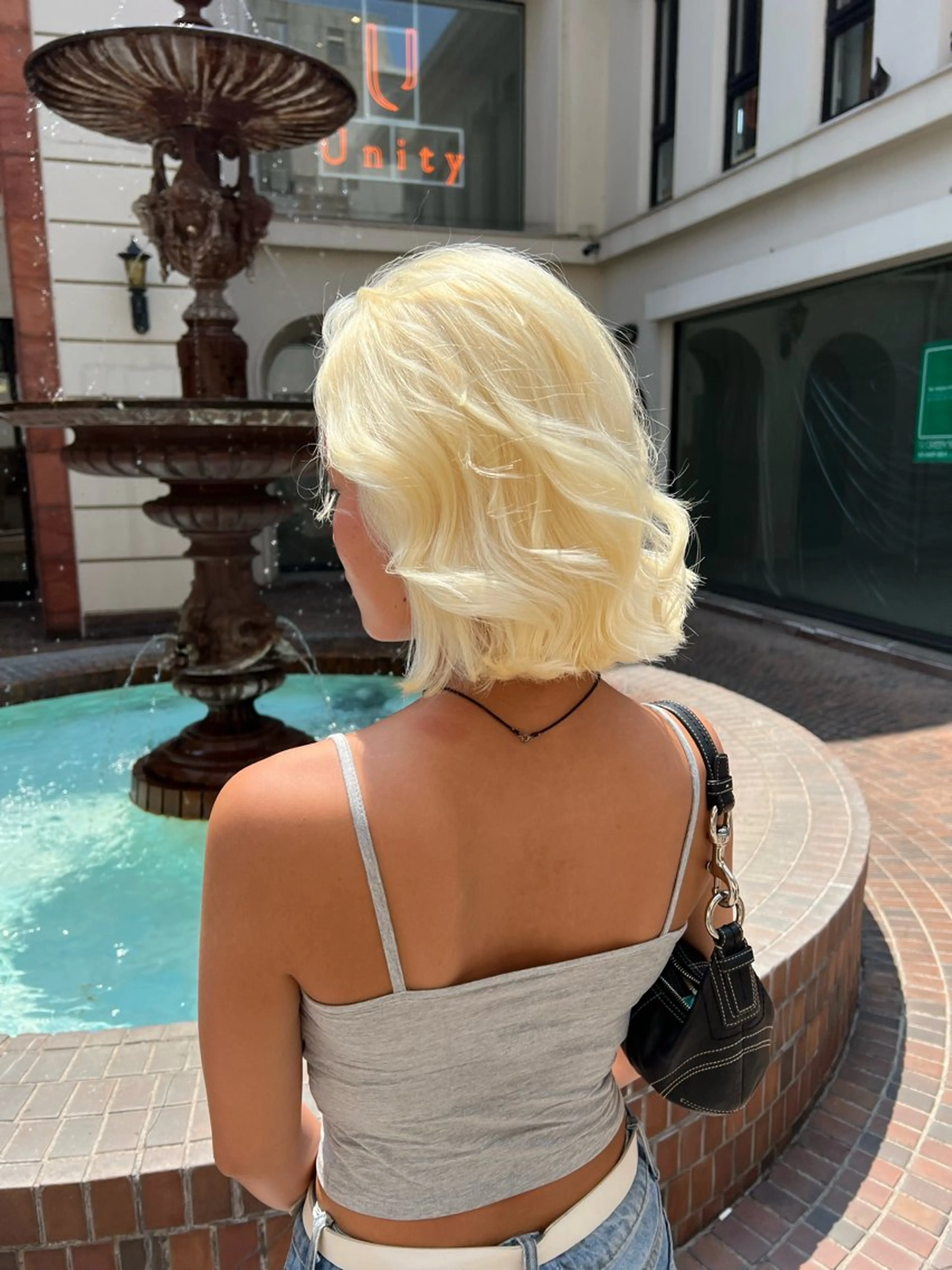 ミディアム カラーリスト IKのヘアスタイル