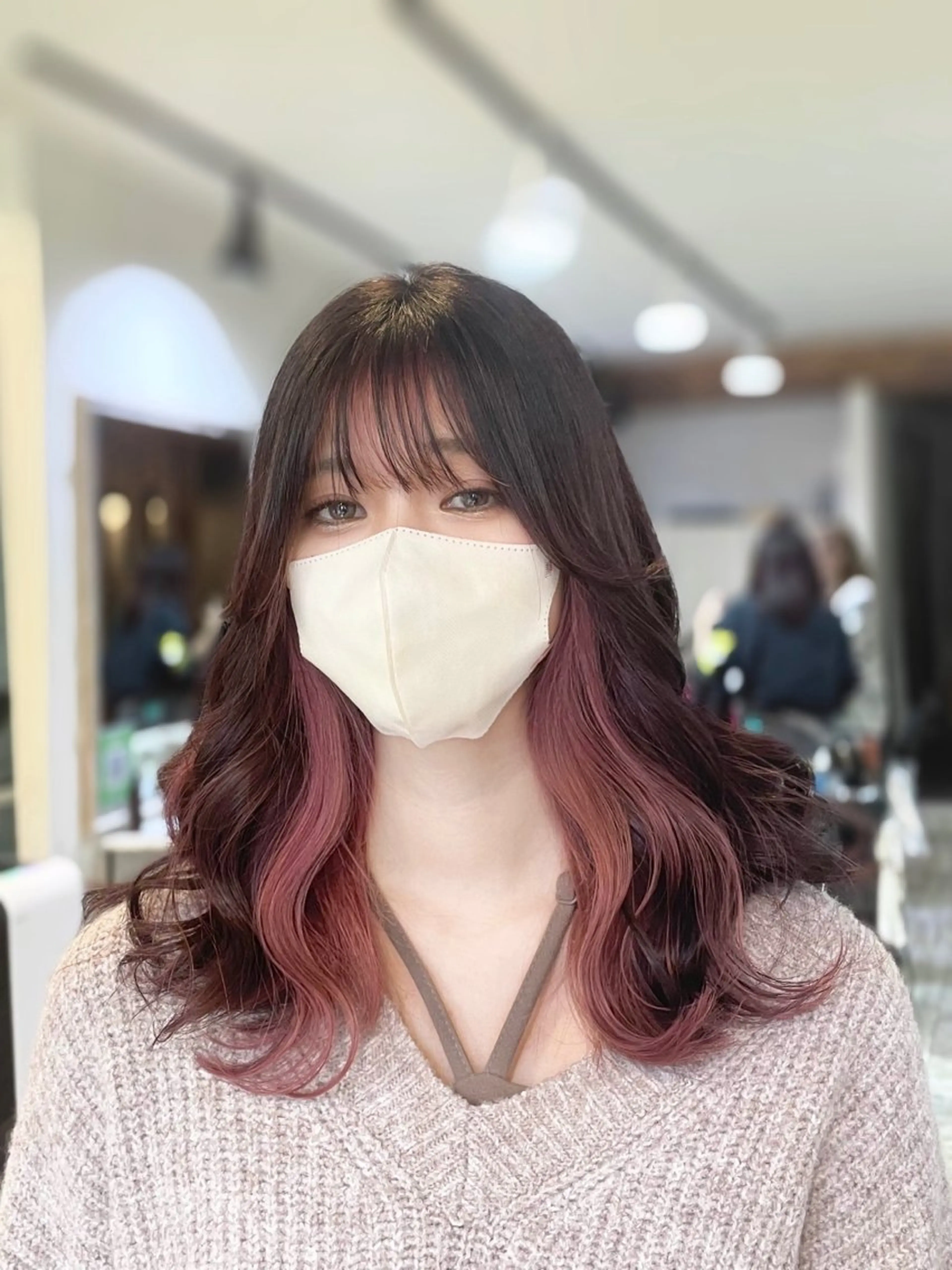 ロング カラー ブリーチ ピンクカラー トリートメント ヘアカラー トリートメント motel所属・モデルや芸能人も通う ✨マンツーマンサロンのヘアスタイル