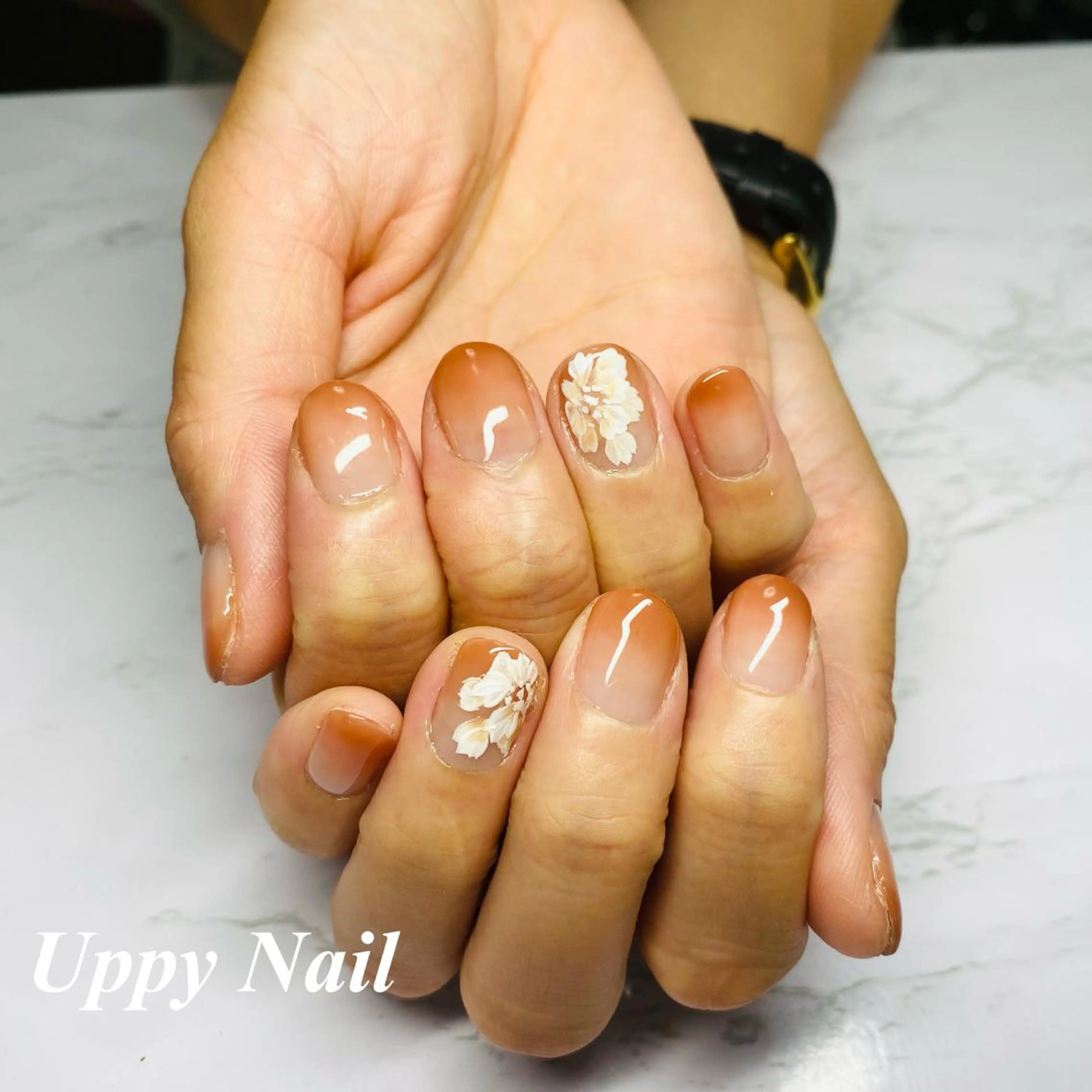ネイル アートネイル フラワーネイル グラデーション ハンドネイル Uppy Nail ukyoのネイルデザイン