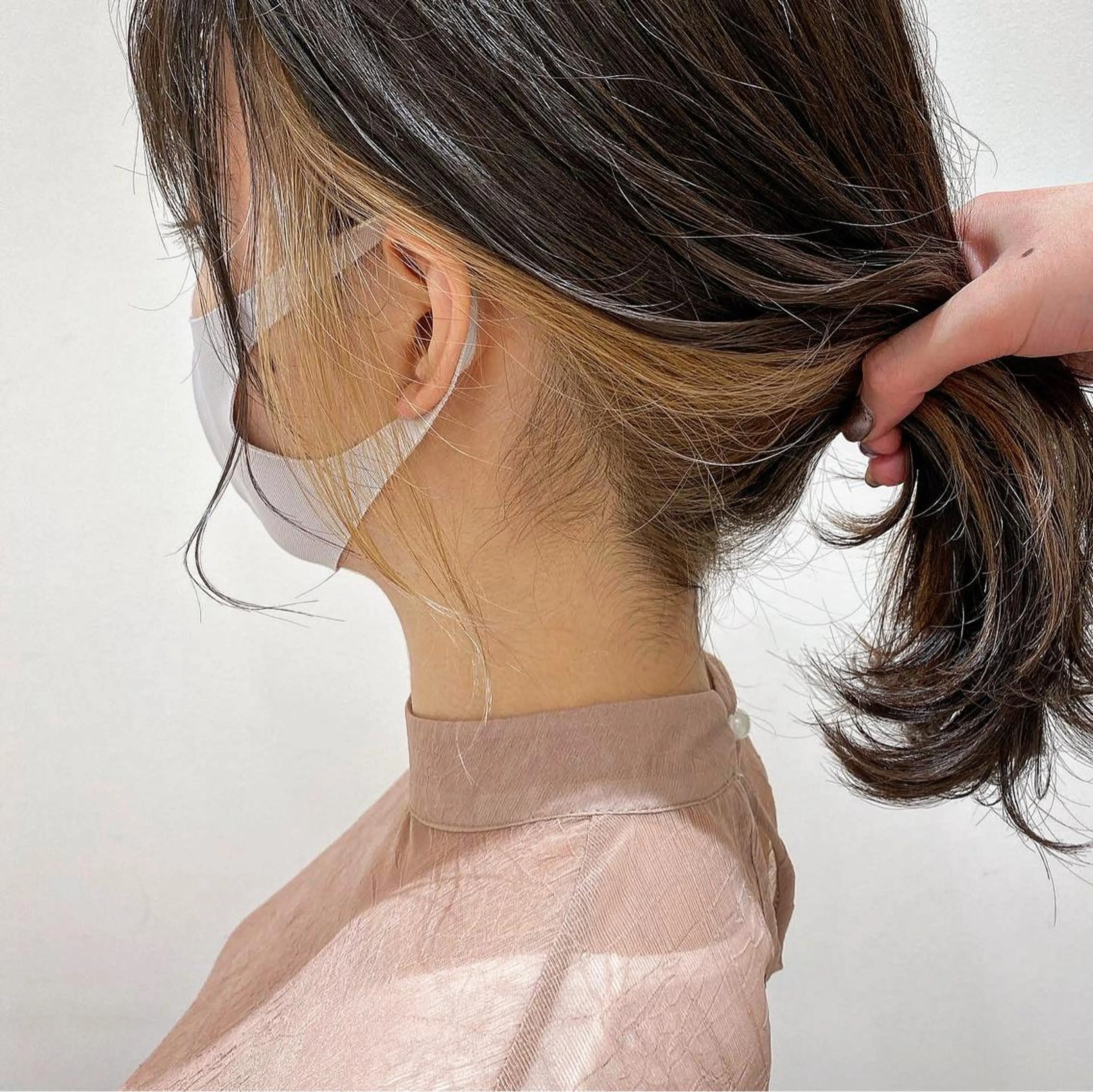 ミディアム カラー ベージュカラー インナーカラー カット ヘアカラー トリートメント プレイングカラー🤍 細めハイライトのヘアスタイル