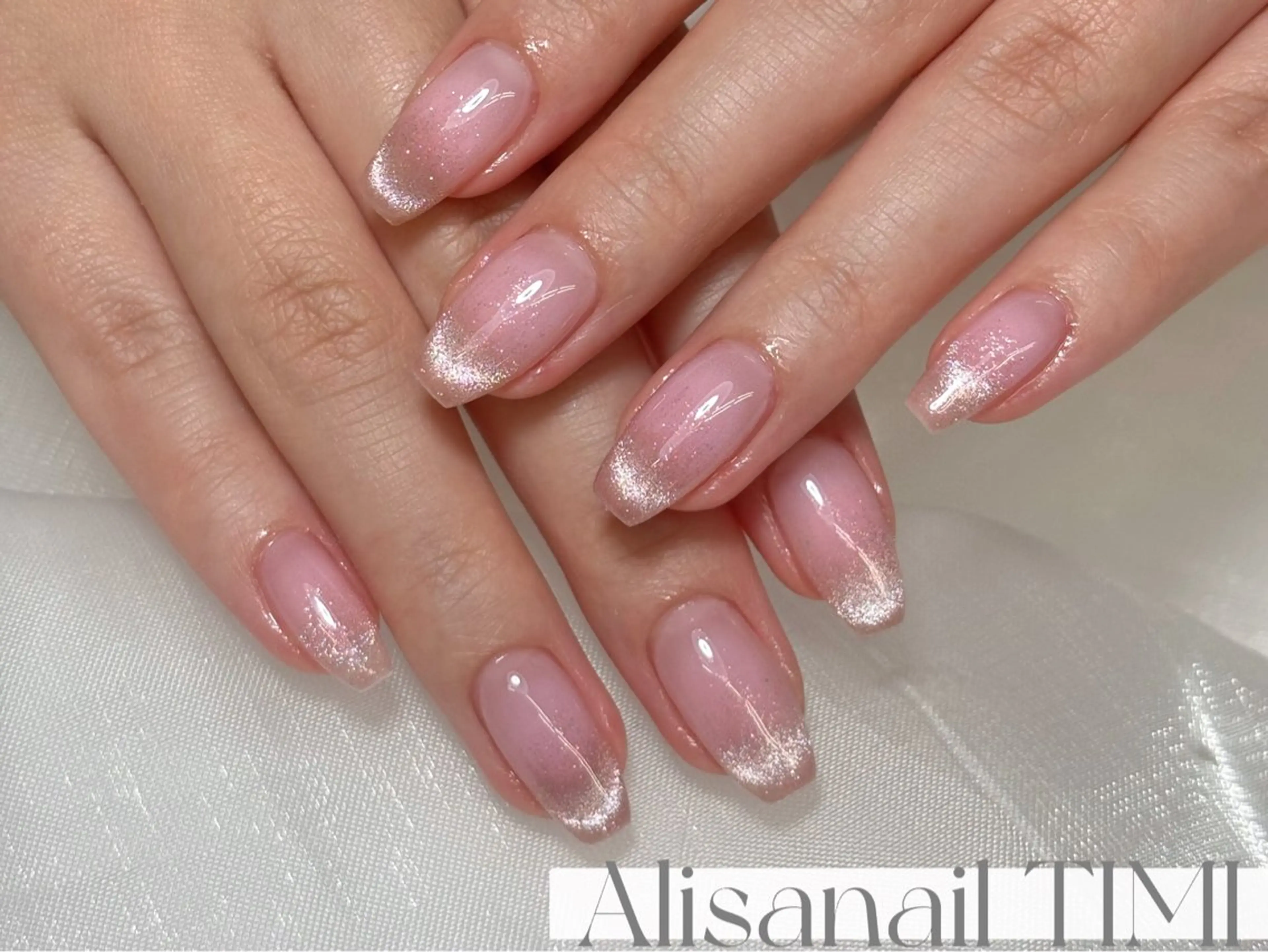 ネイル チークネイル マグネットネイル マグネットワンカラー ニュアンスネイル ワンカラーネイル ハンドネイル Alisa nail Timiのネイルデザイン