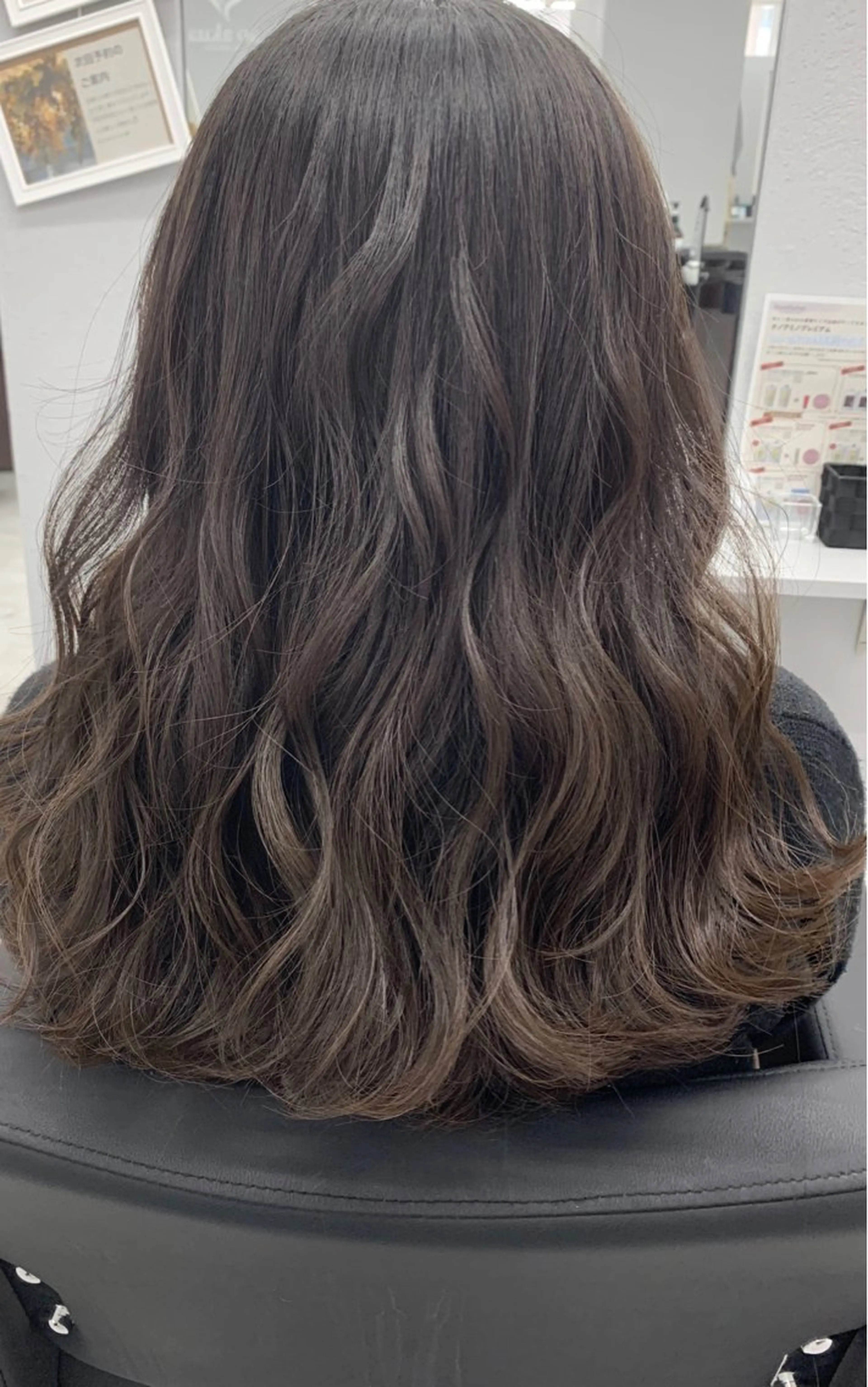 セミロング カラー ameet さくらのヘアスタイル