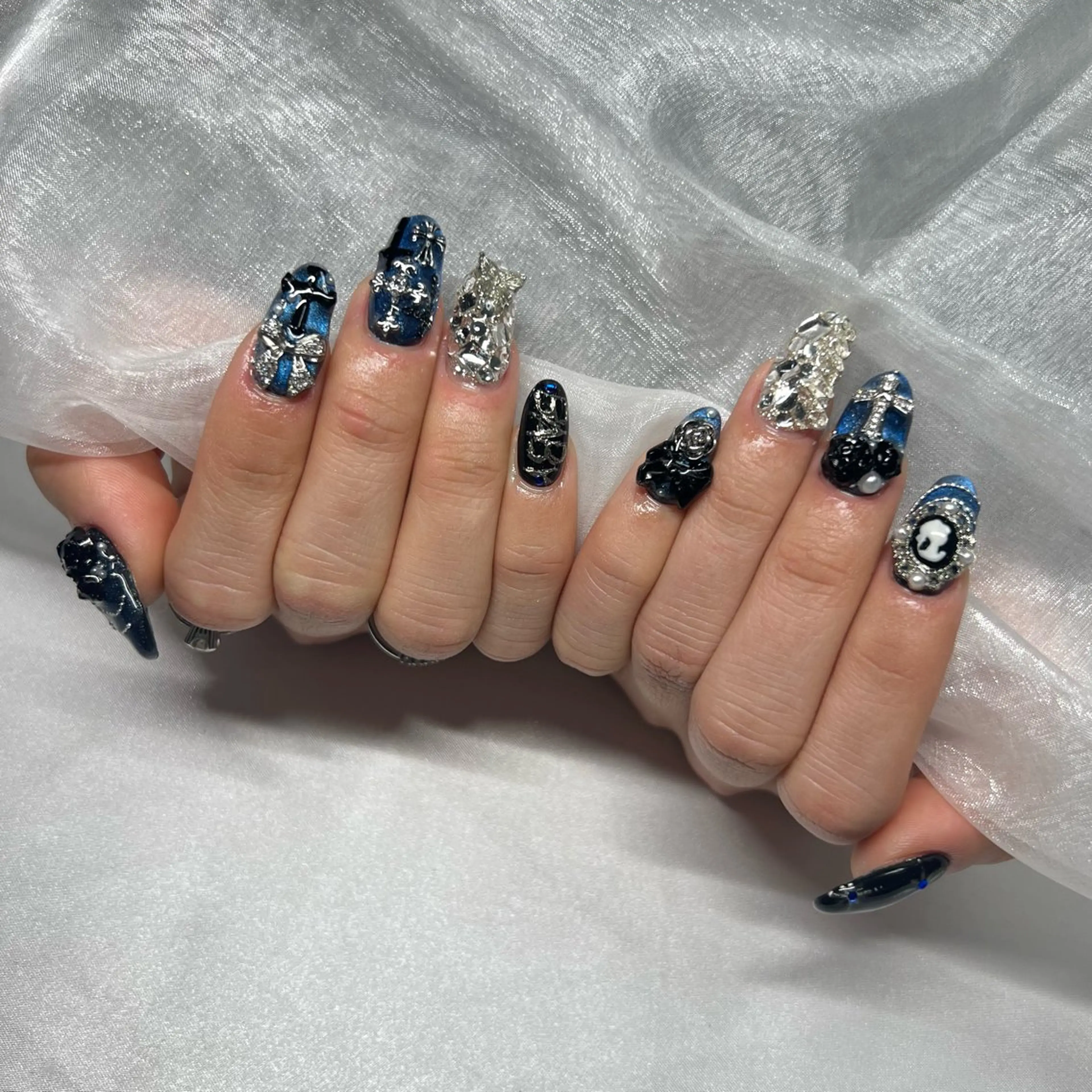 ネイル ジェルネイル 韓国ネイル ラメ(グリッター) マグネットネイル ミラーネイル ハンドネイル -nail salon-Reward所属・nail salon Rewardのネイルデザイン