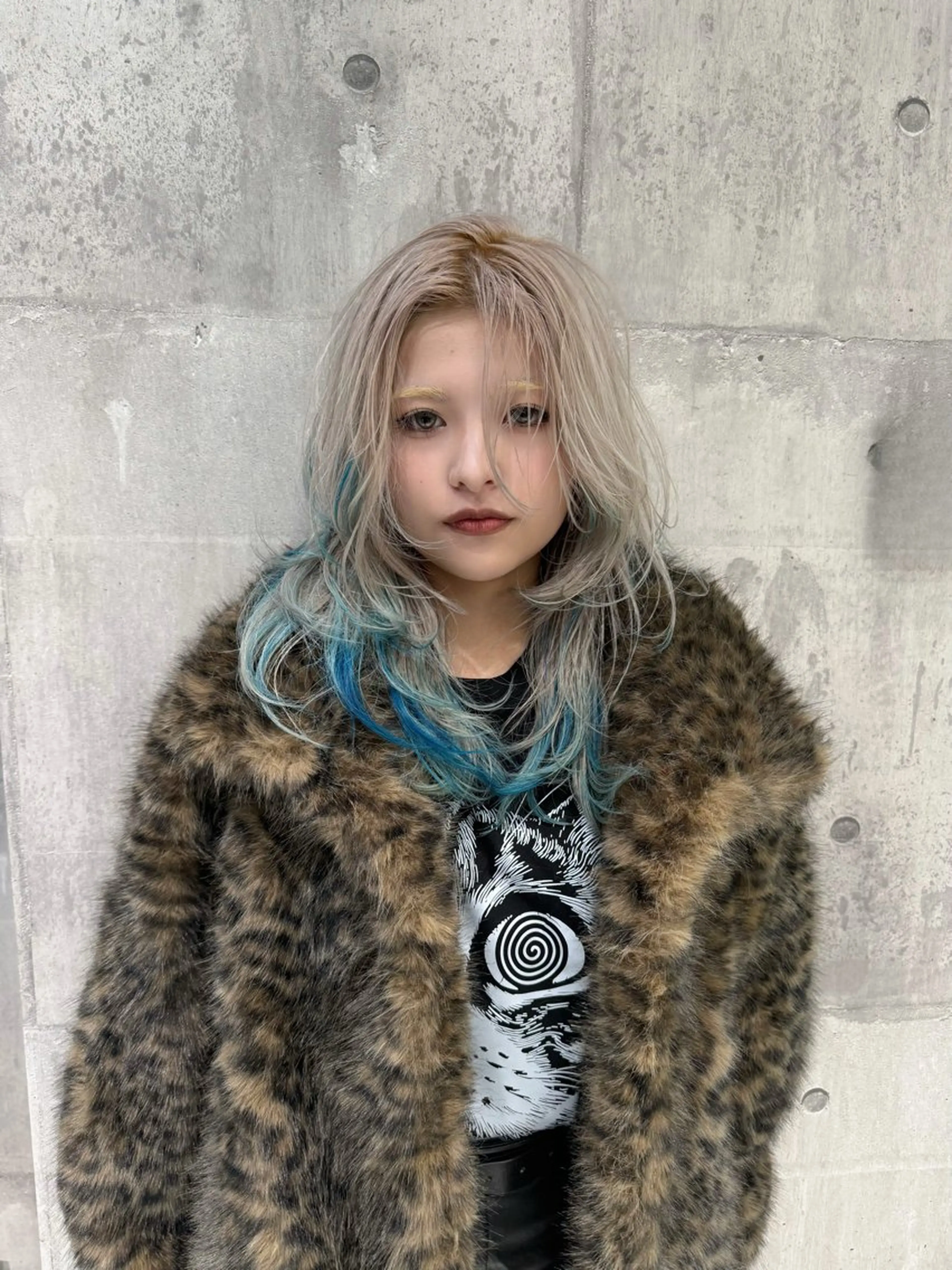 ショート カラー ベージュカラー ブリーチ デザインカラー ハイトーンカラー シルバー ヘアカラー トリートメント ヘアセット 🫧ハイトーン🫧 TOPstylistのヘアスタイル